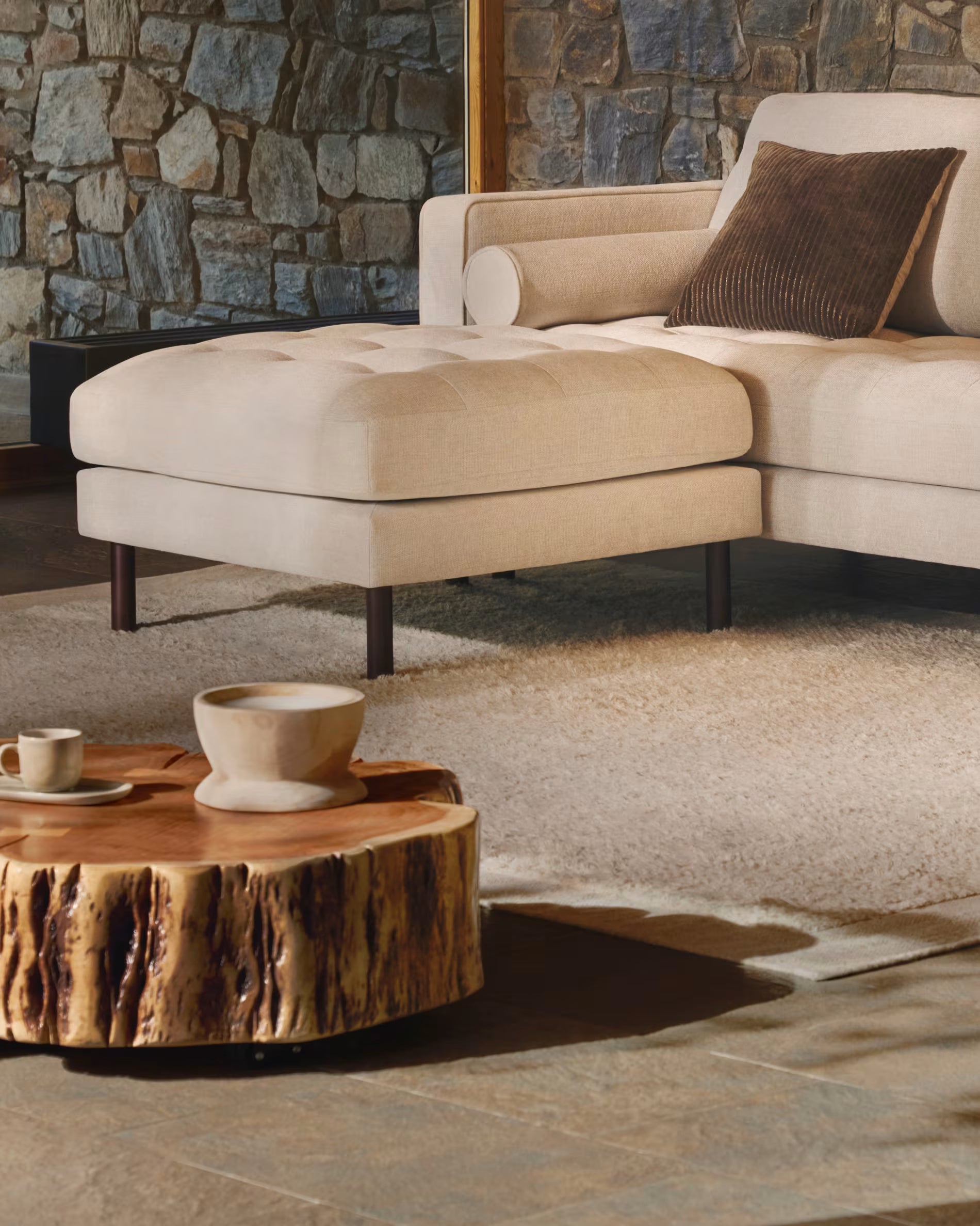 NUVINE Lite Akazienholz Couchtisch