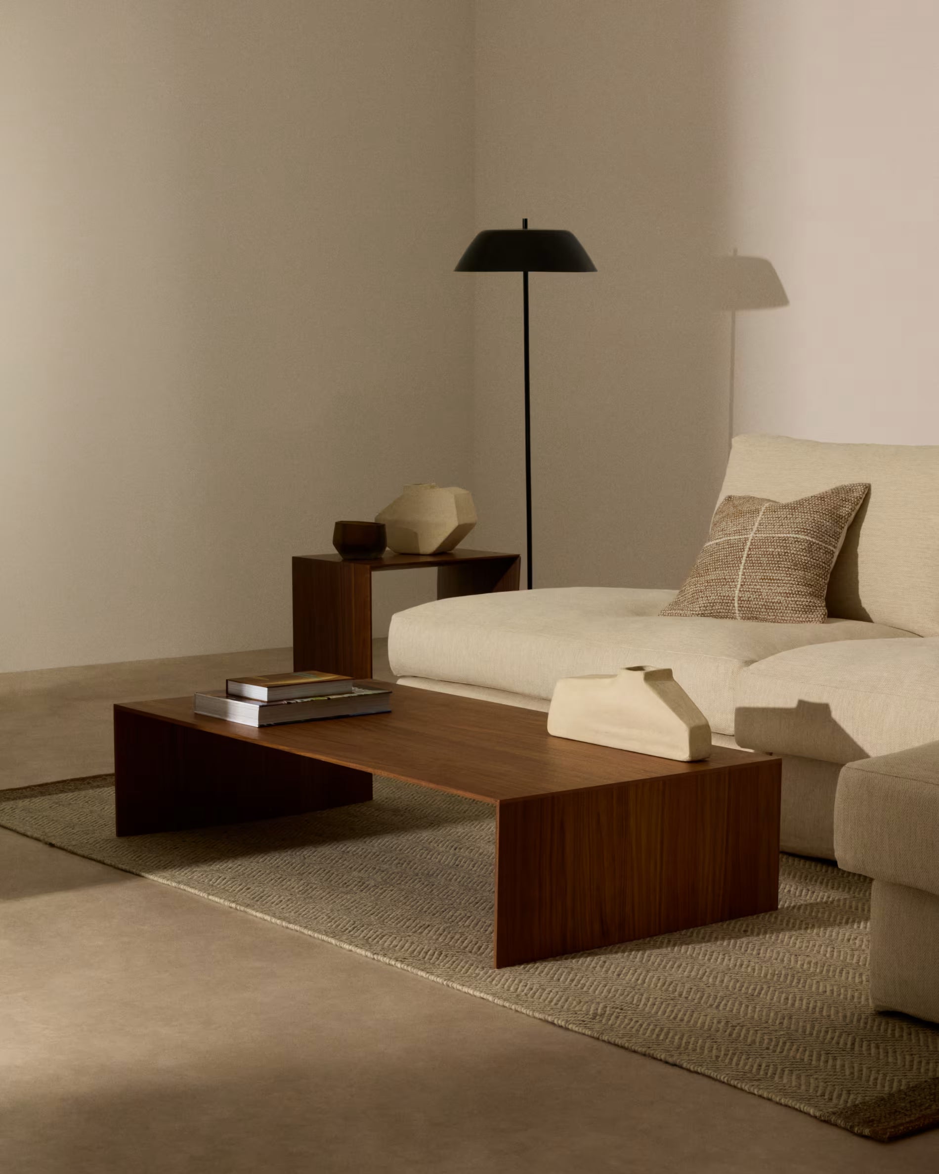 SAYRA floor lamp black