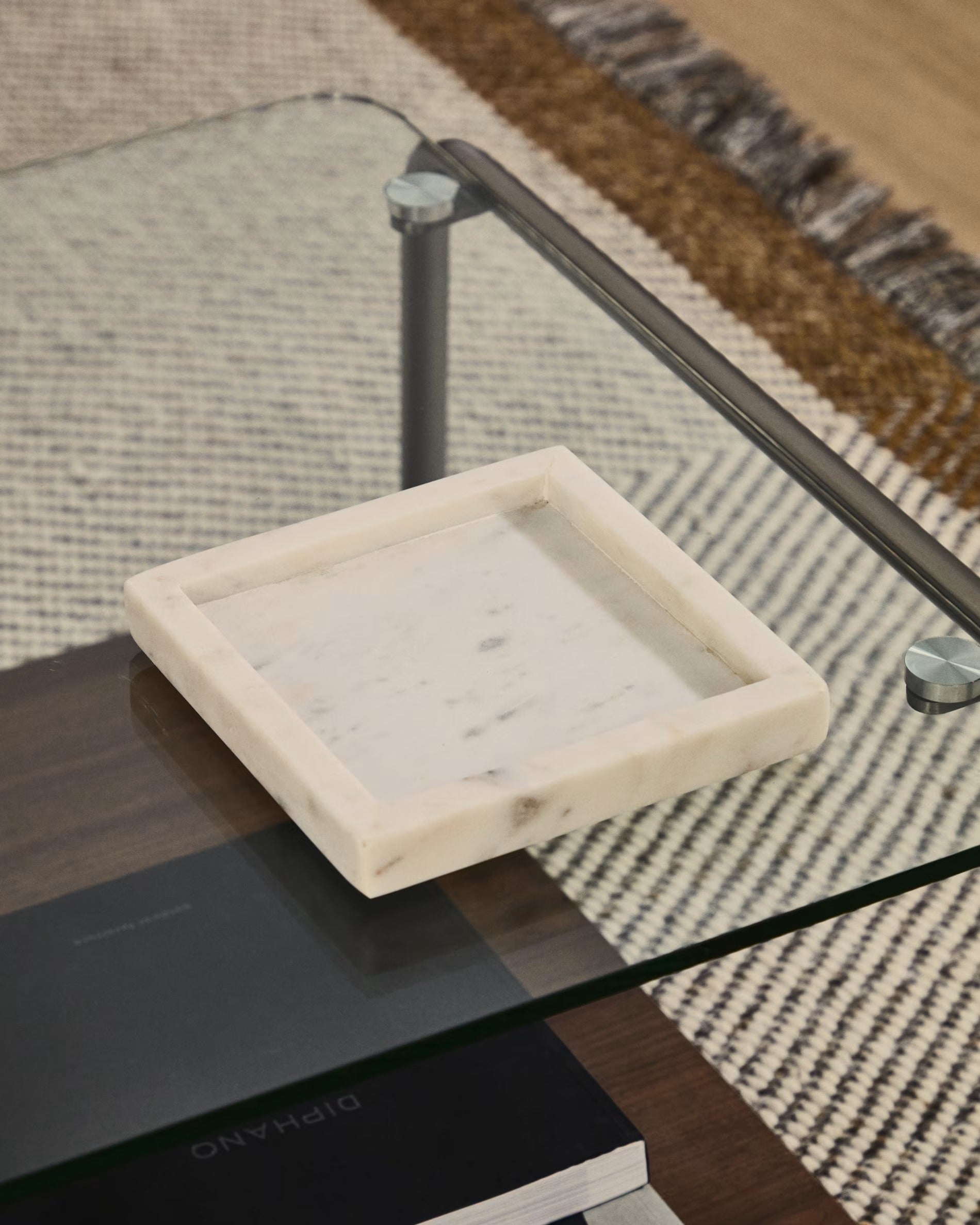 Serela Tray White Marble