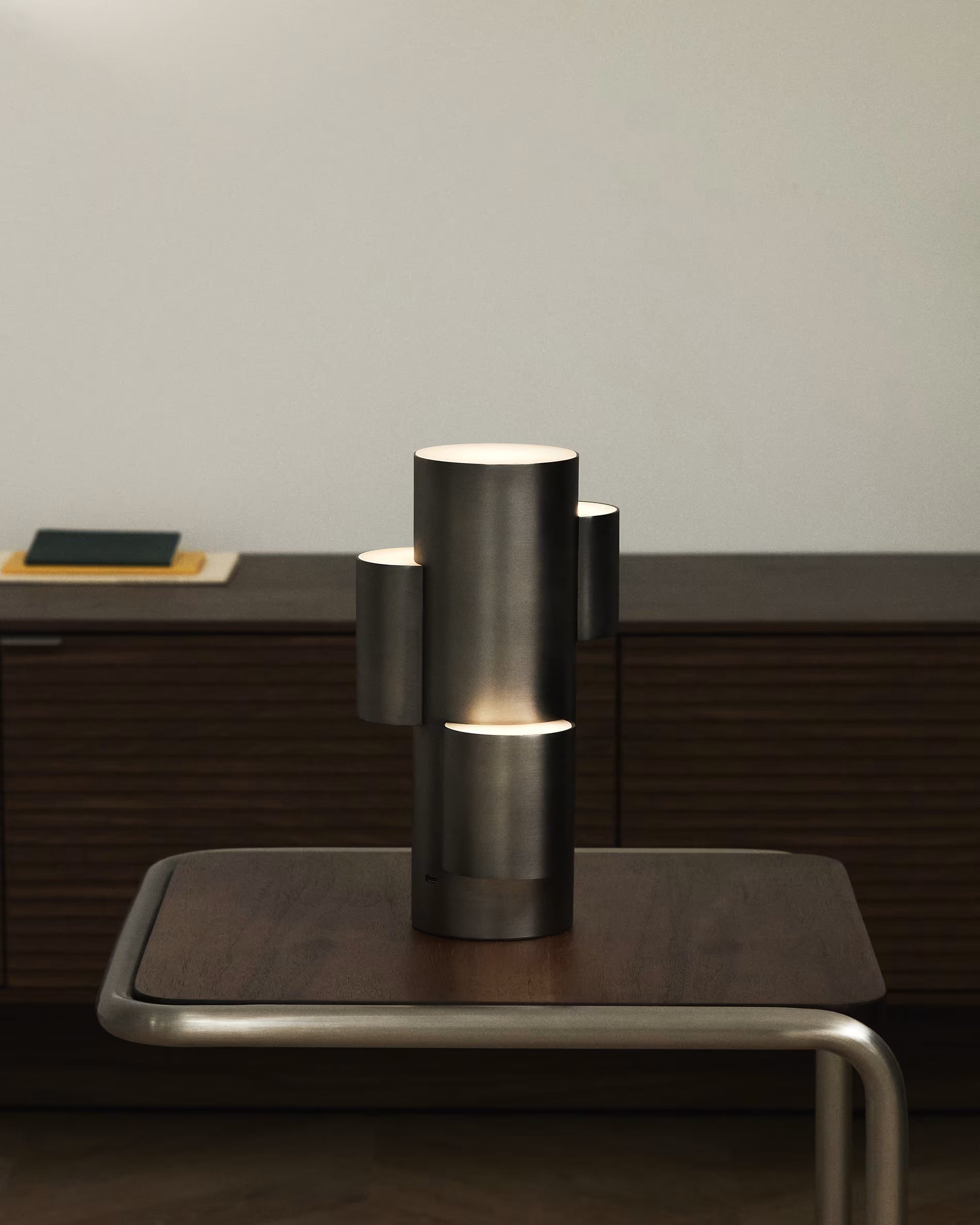Tragbare Lampe ADRINA dunkelgrau gebürstetes Metall