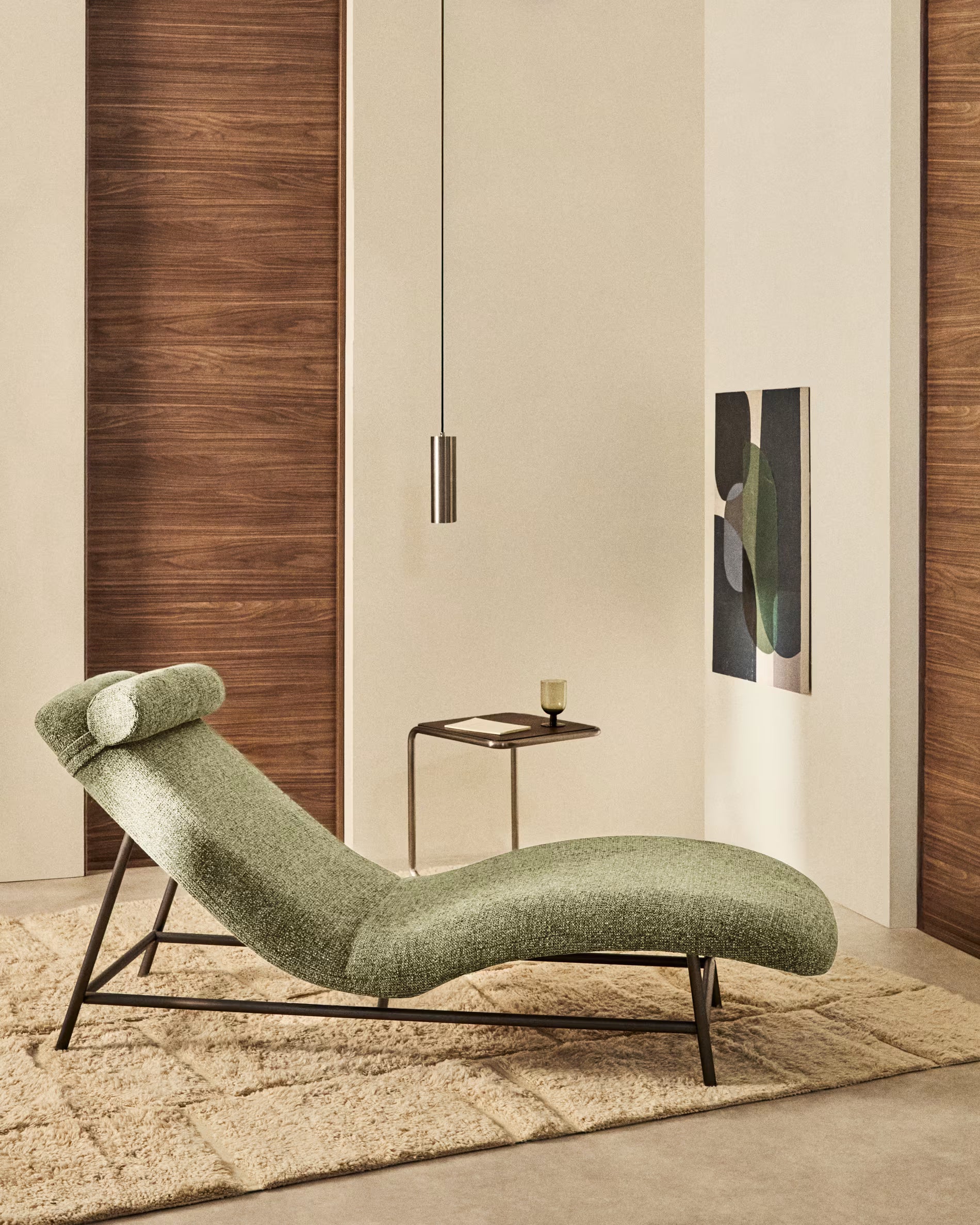 OSLA Light Green Chaise Longue with Black Base