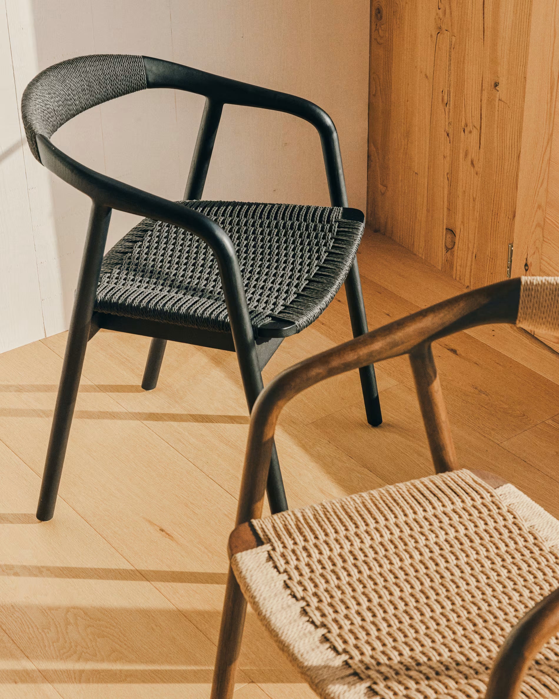 DERILE Chair Black