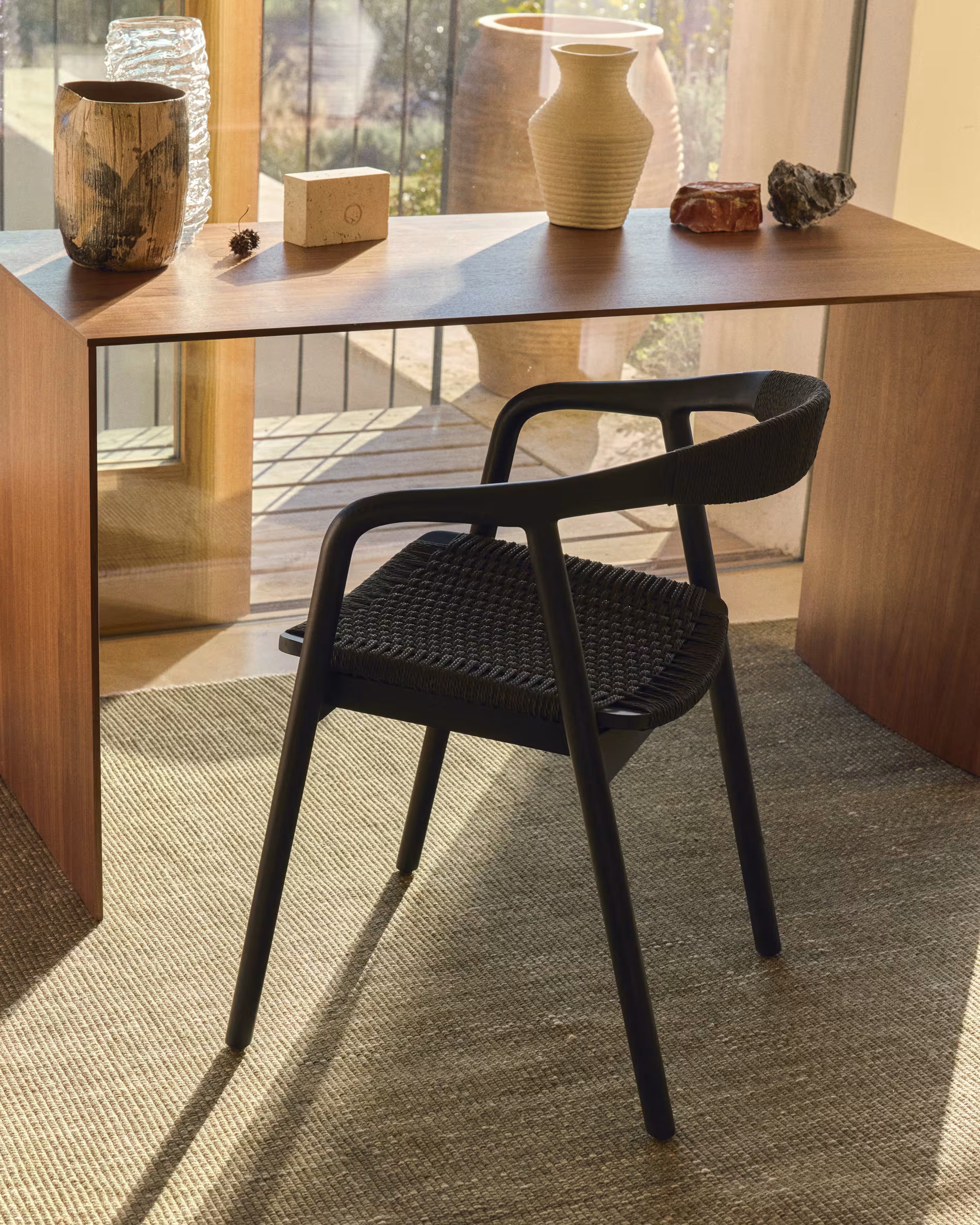 DERILE Chair Black