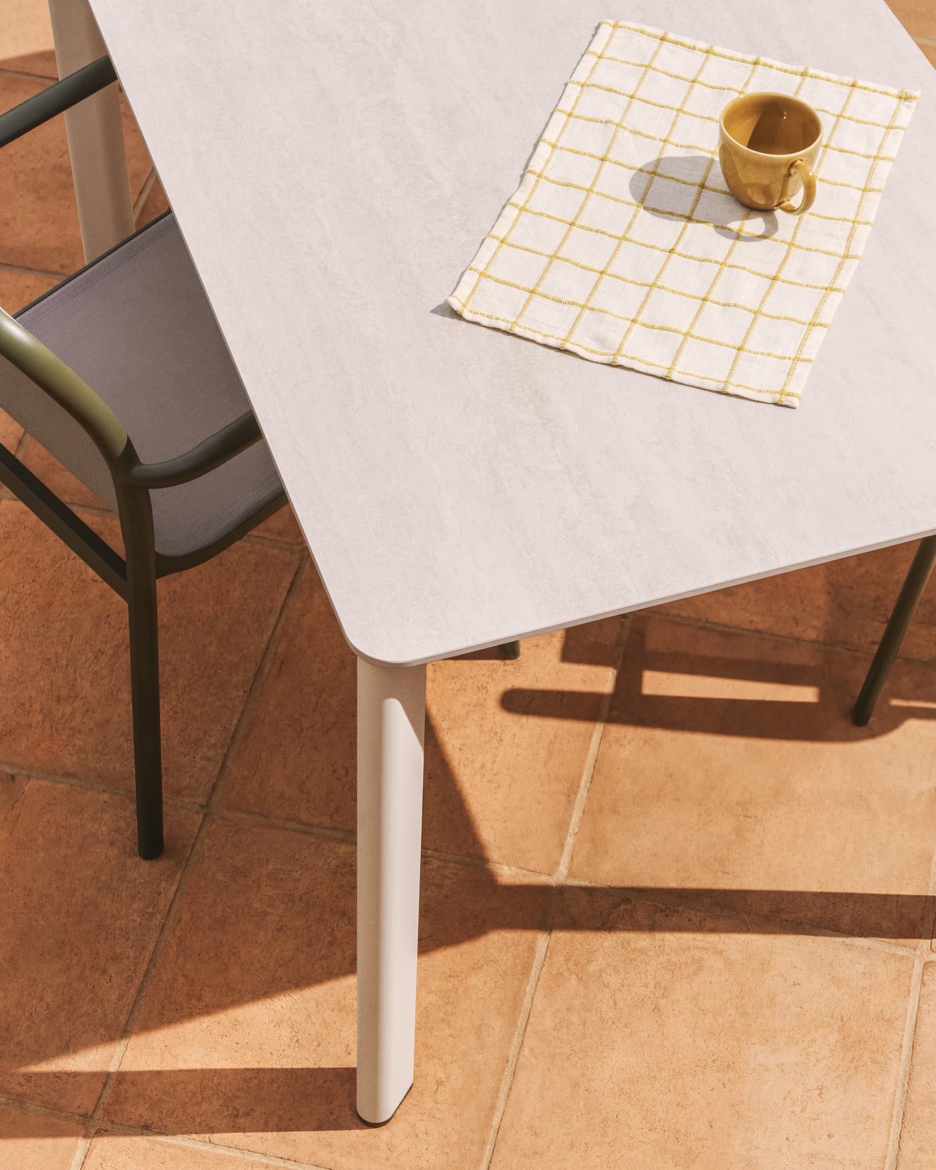 Gartentisch ANAFI ecru