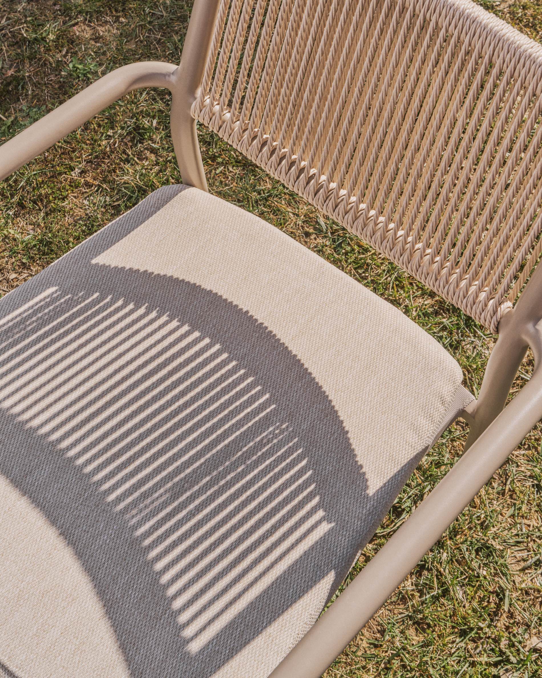 ARGASI garden chair in gray-beige