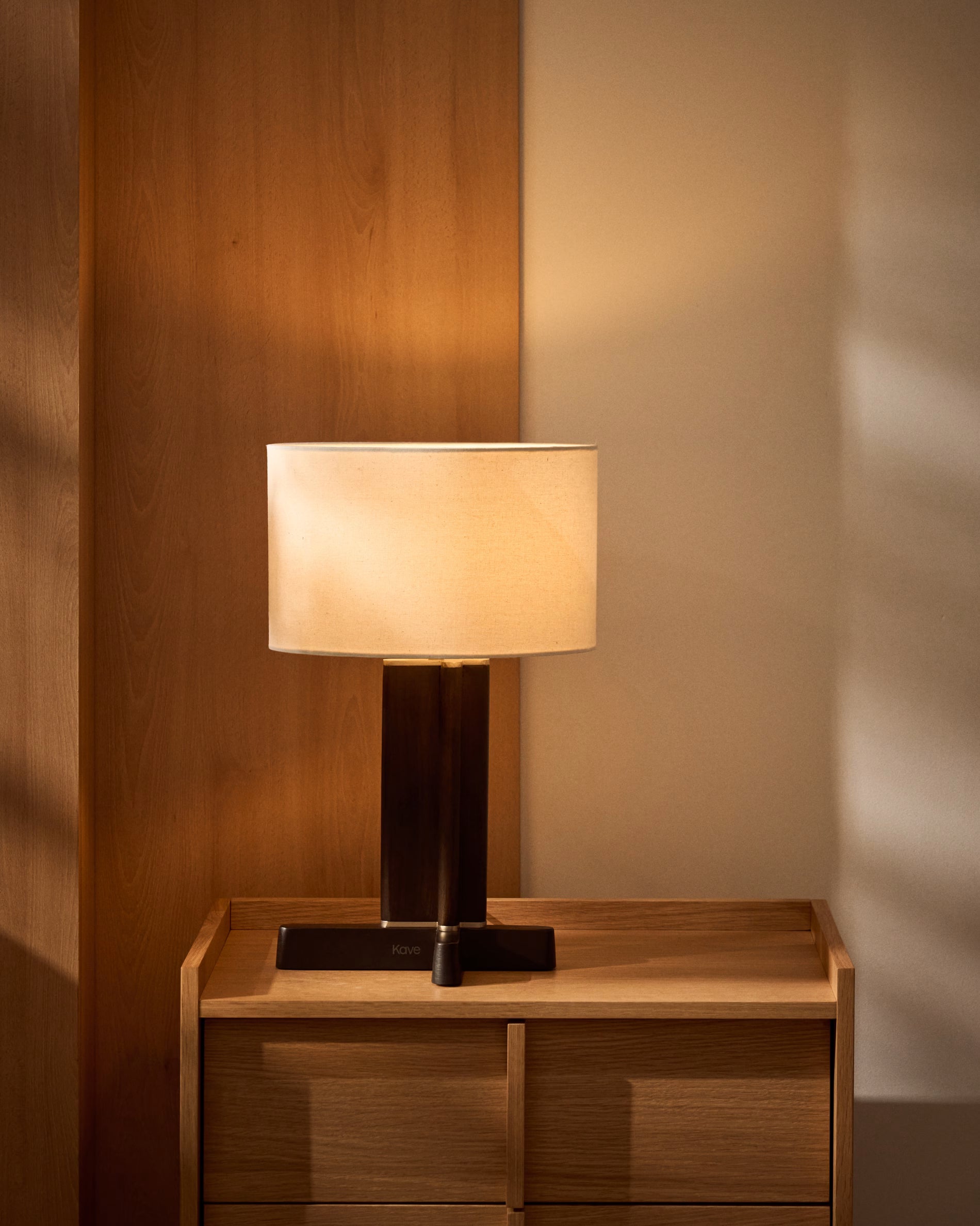 NIANI Table Lamp in Gray with Dark Wooden Base
