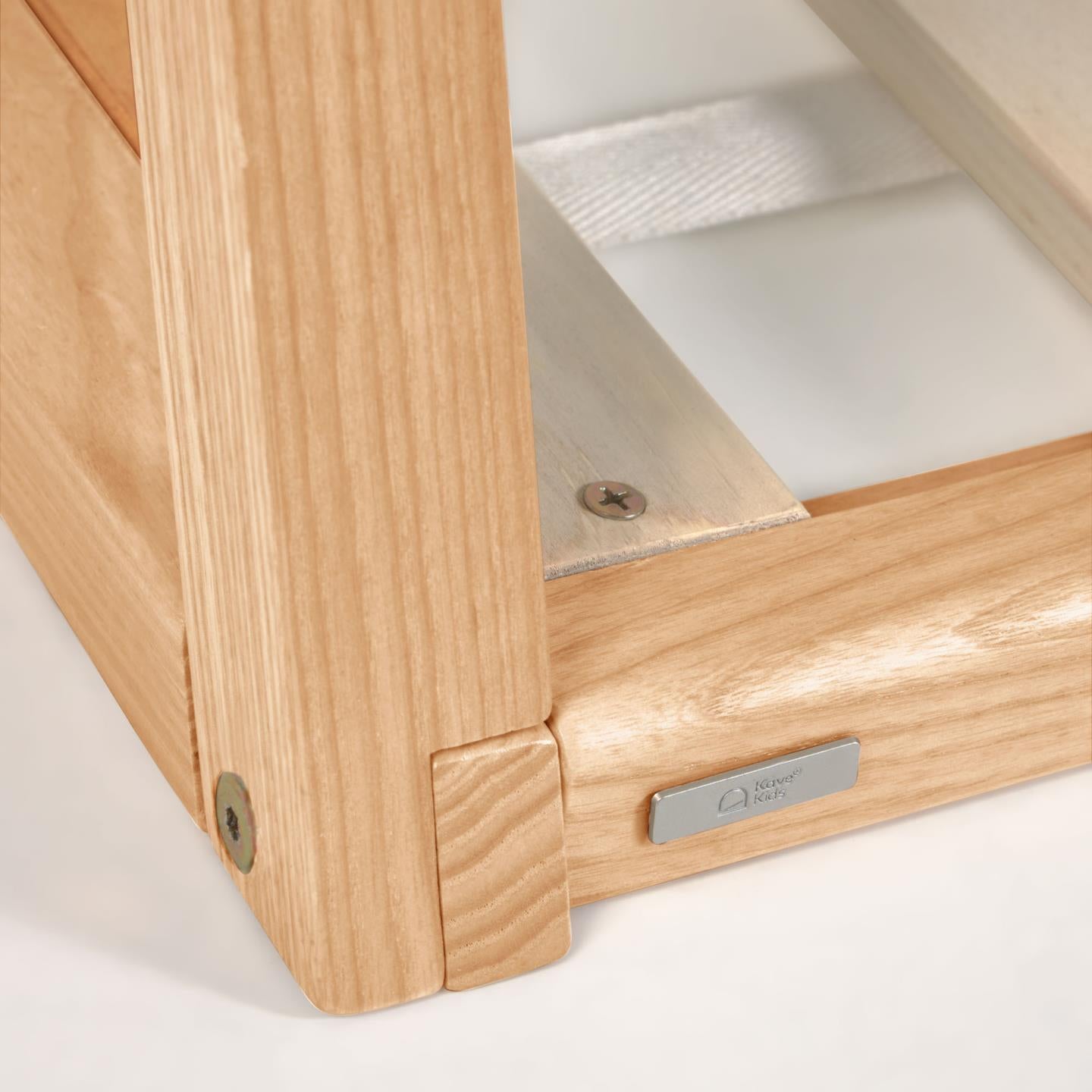 Łóżko tipi MARALIS lite drewno bukowe La Forma    Eye on Design