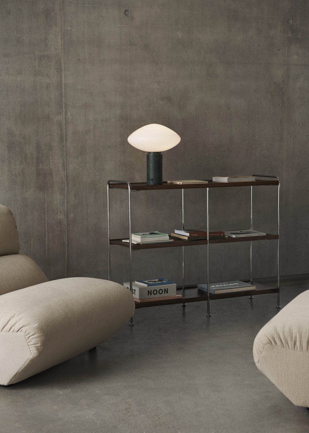 Tischlampe MIST AP17 mit gläsernem Schirm und grüner Marmorbasis