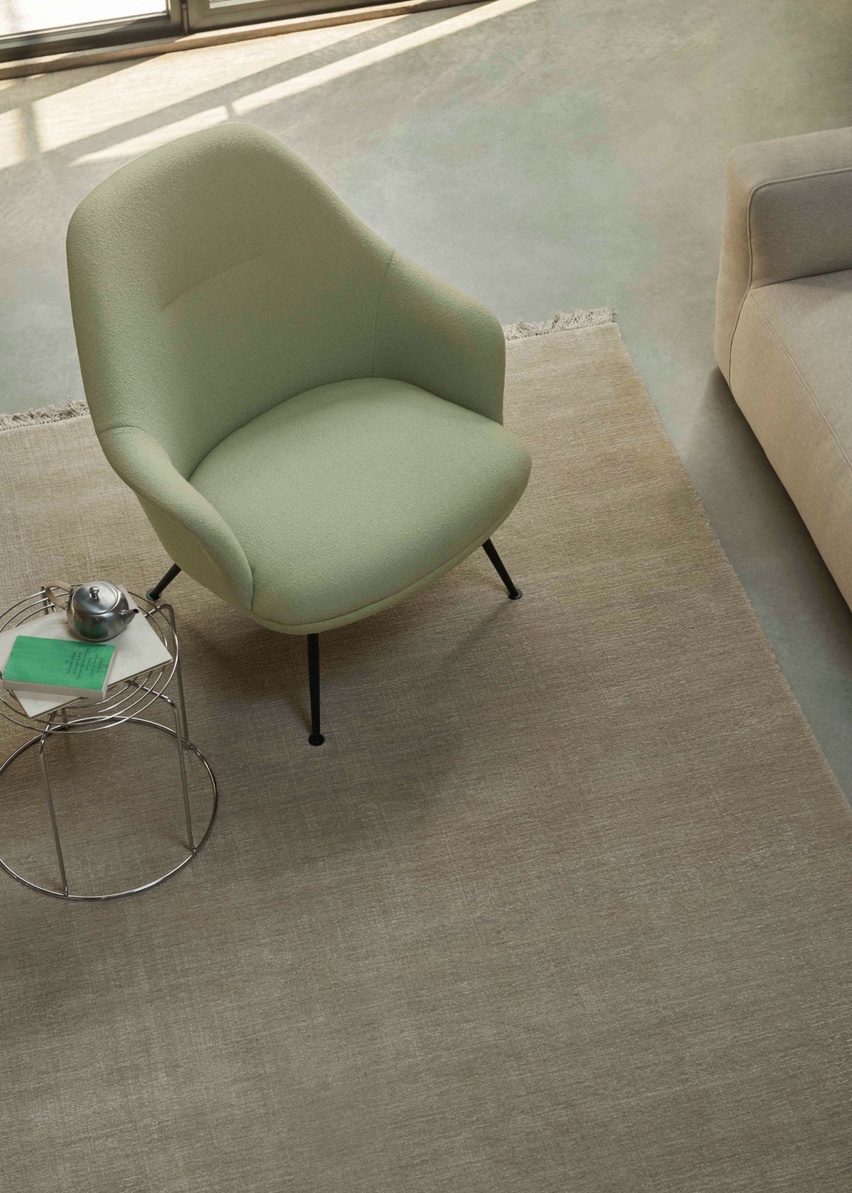 Sessel RELY HW140 gepolstert mit schwarzem Gestell