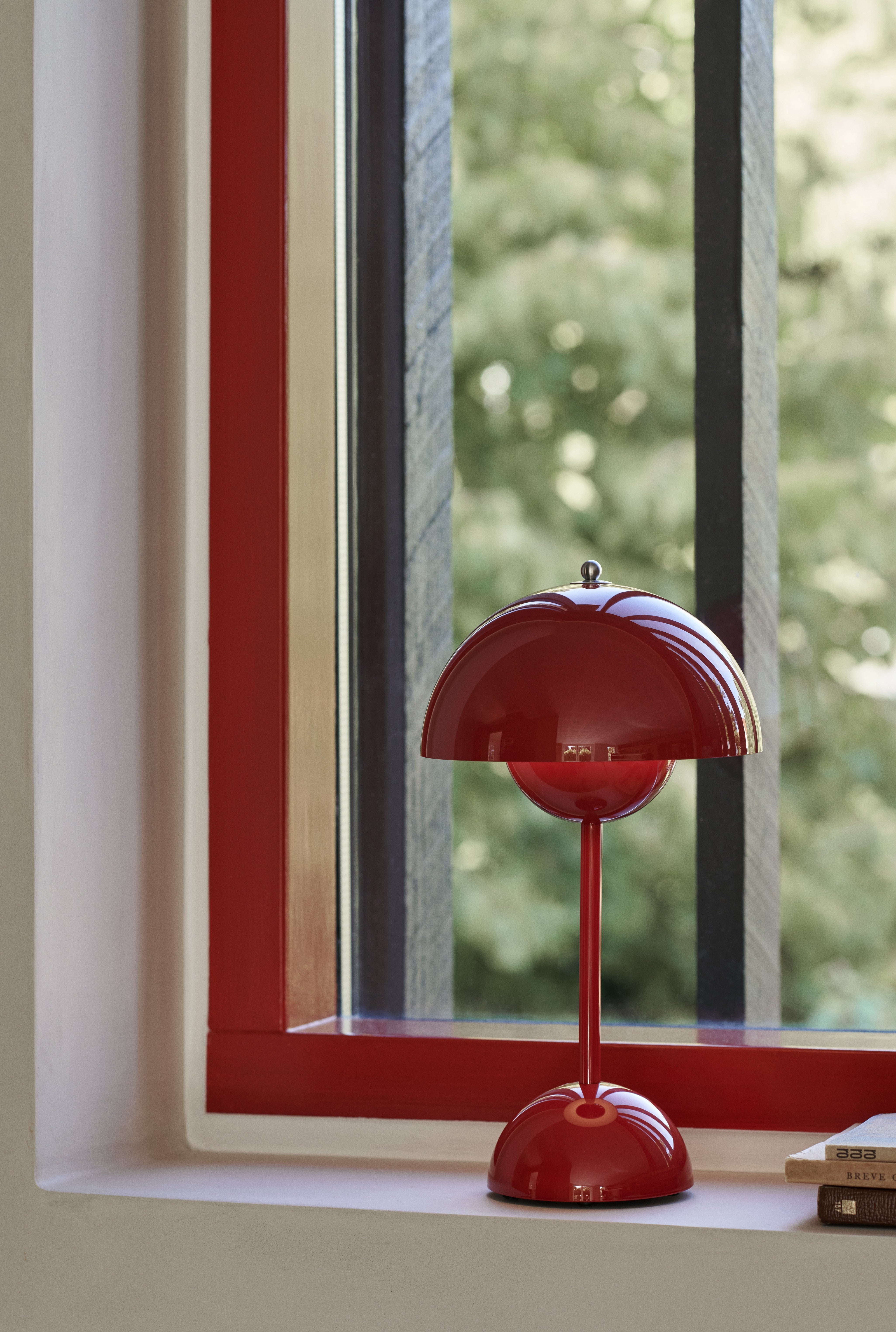Tragbare Lampe FLOWERPOT VP9 in Weinrot