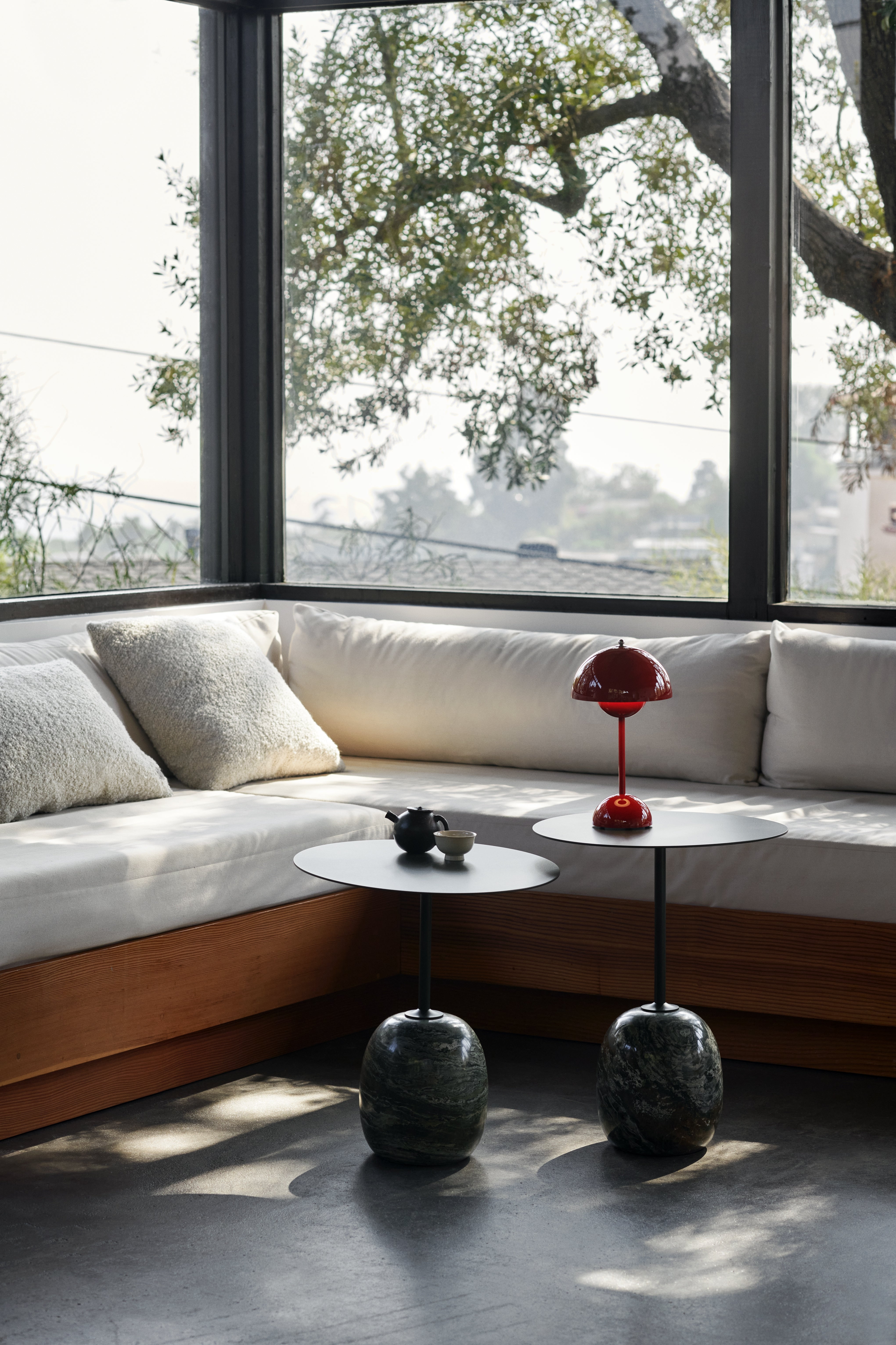 Tragbare Lampe FLOWERPOT VP9 in Weinrot