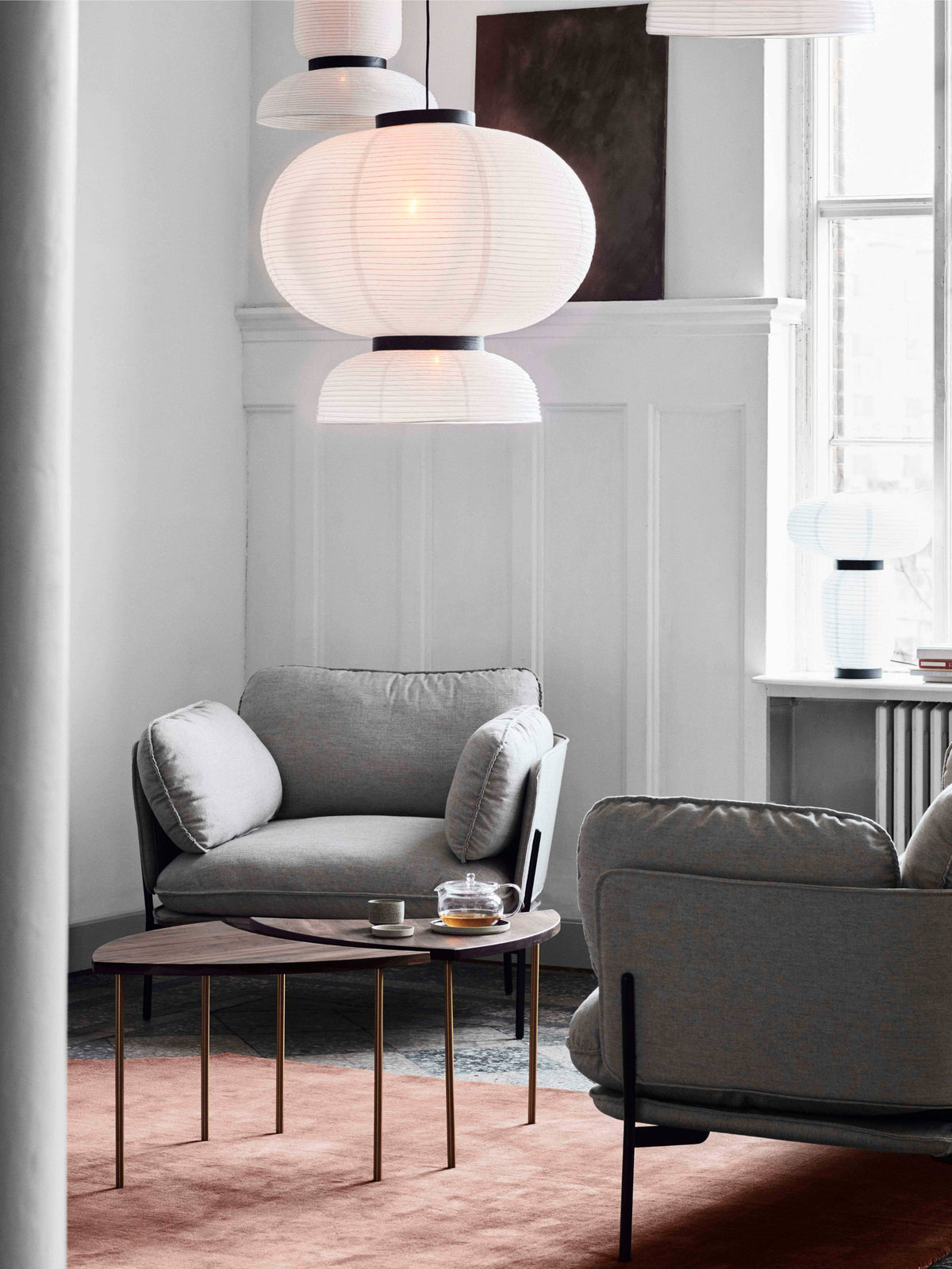 Sessel CLOUD LN1 gepolstert mit schwarzem Gestell