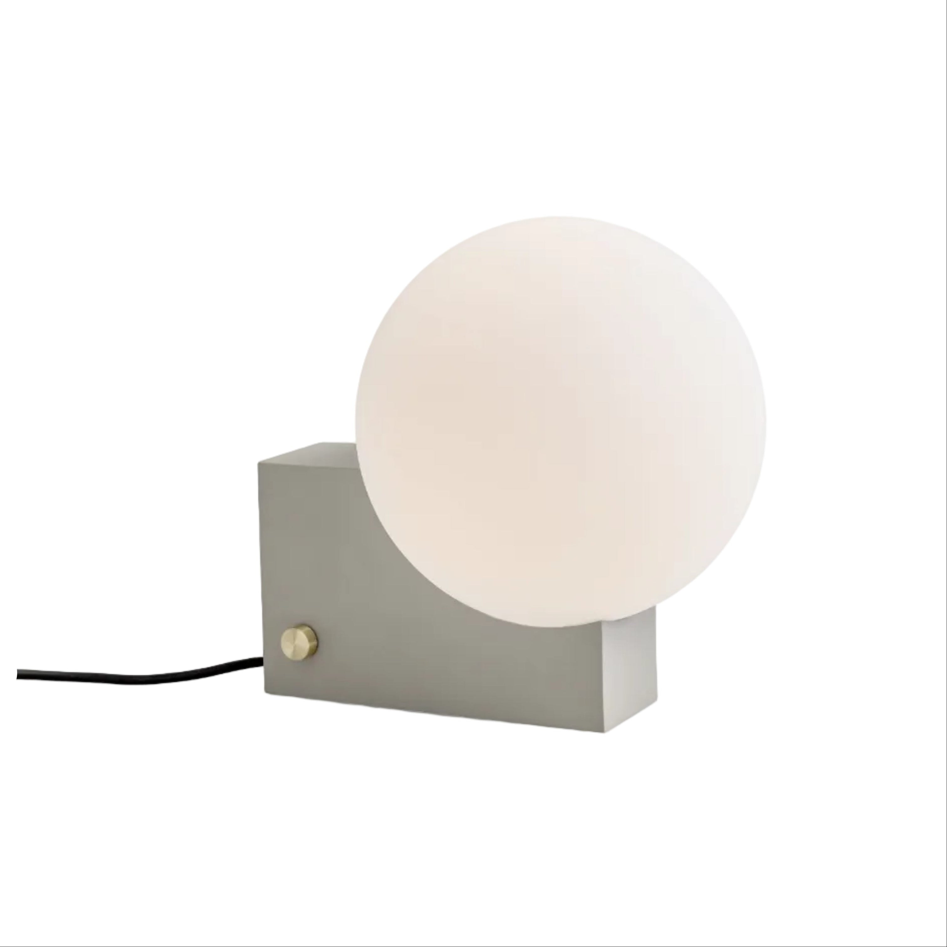 Tischlampe JOURNEY SH1 mit milchigem Schirm und grauem Fuß