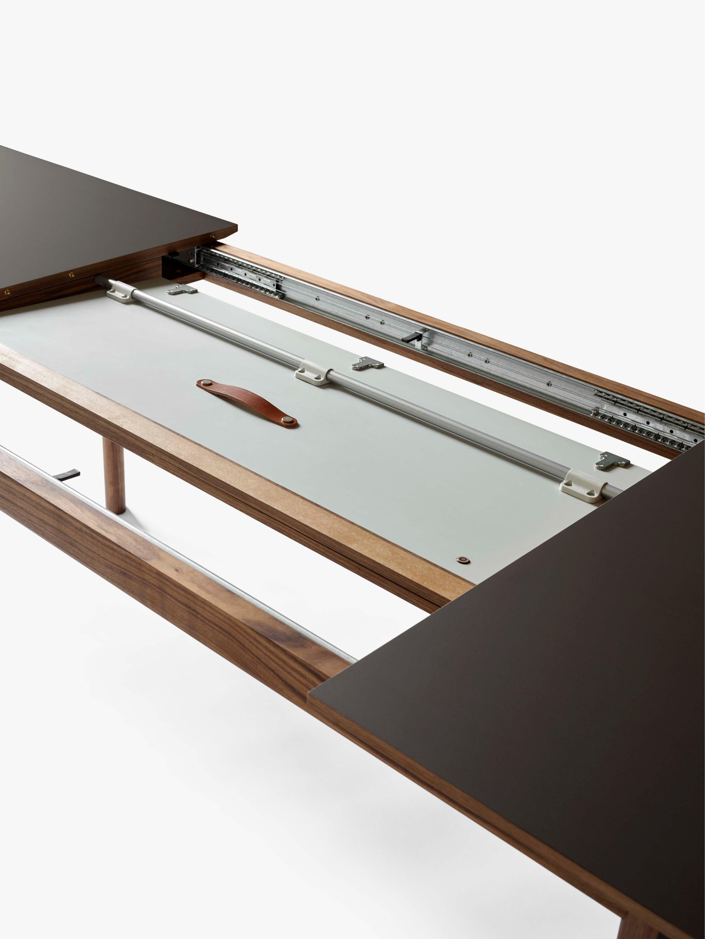 Ausziehbarer Tisch PATCH mit beigem Laminatplatte und Eichenbasis