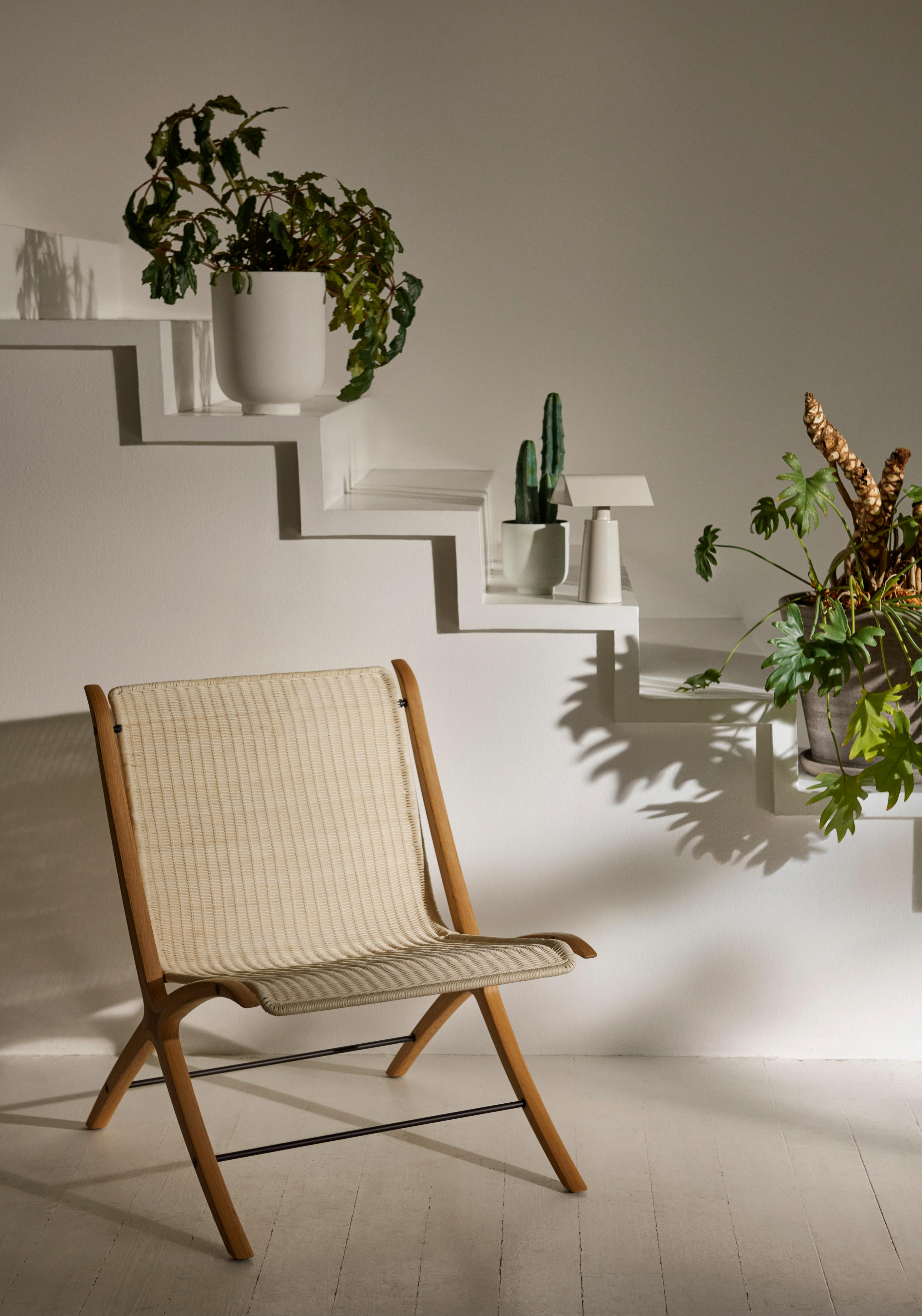 Sessel X HM10 mit Rattansitz und Holzgestell