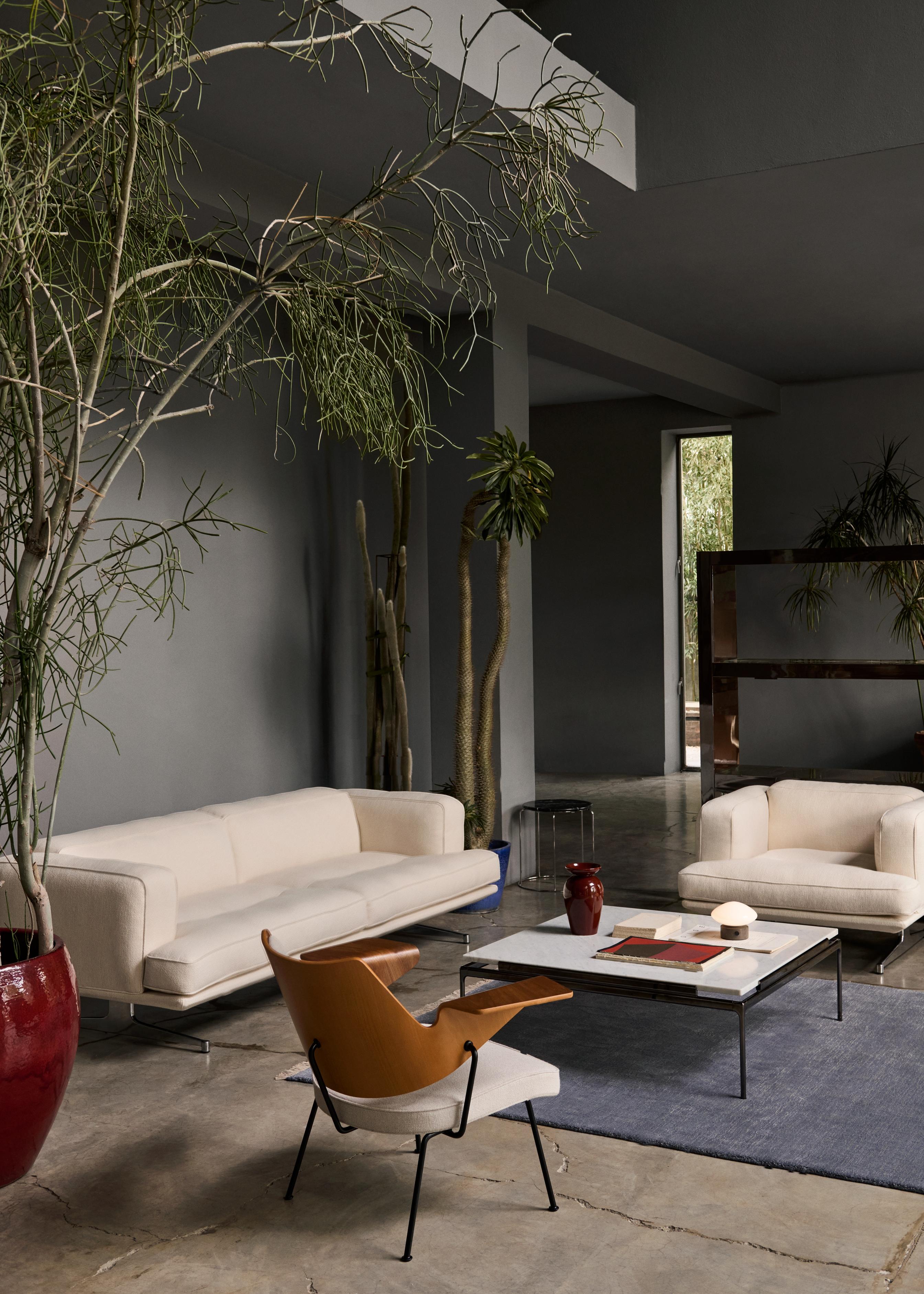 Quadratischer Couchtisch SETT LN13 mit rauchigem Glas und verchromtem Gestell