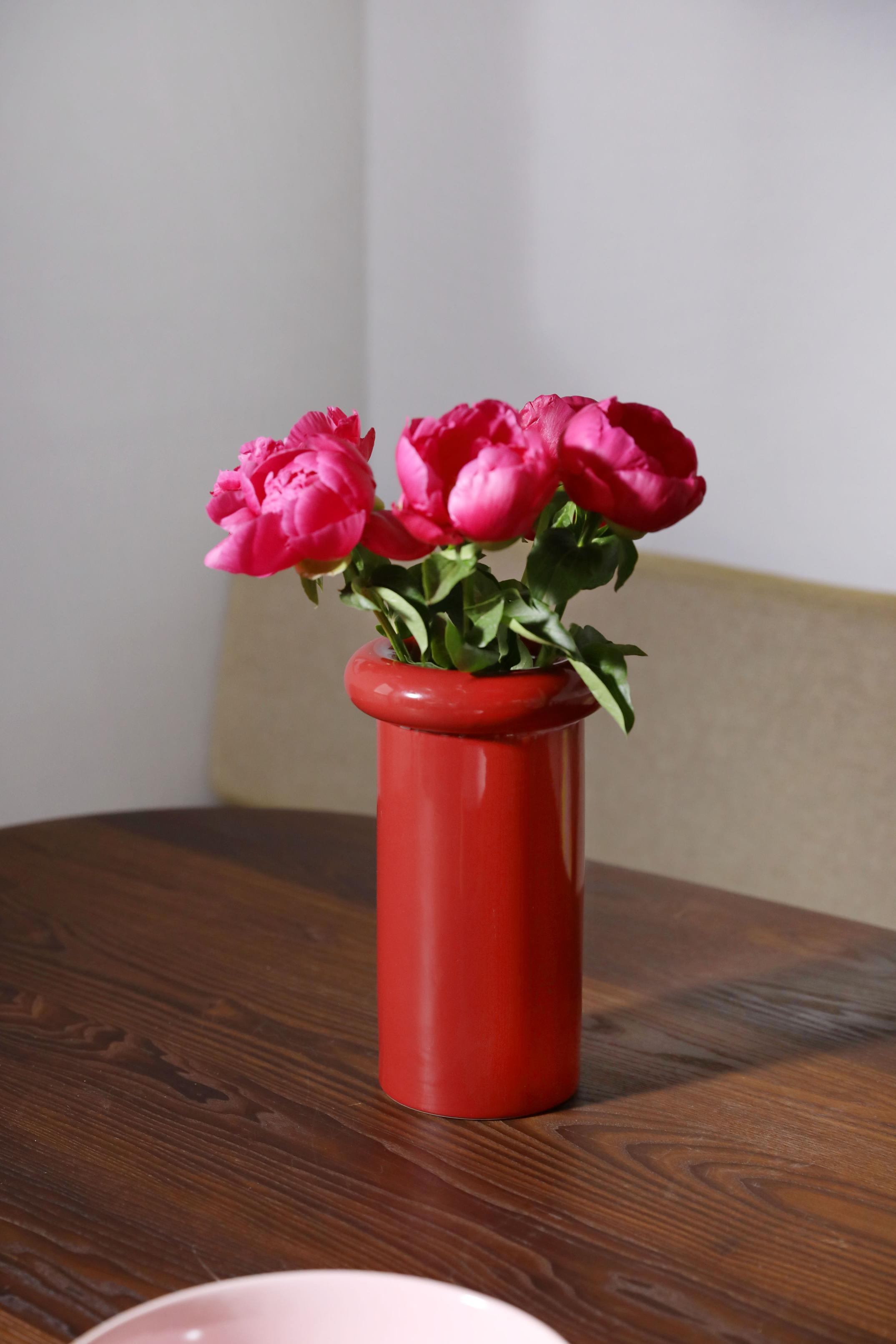 Turban Vase in Burgundy