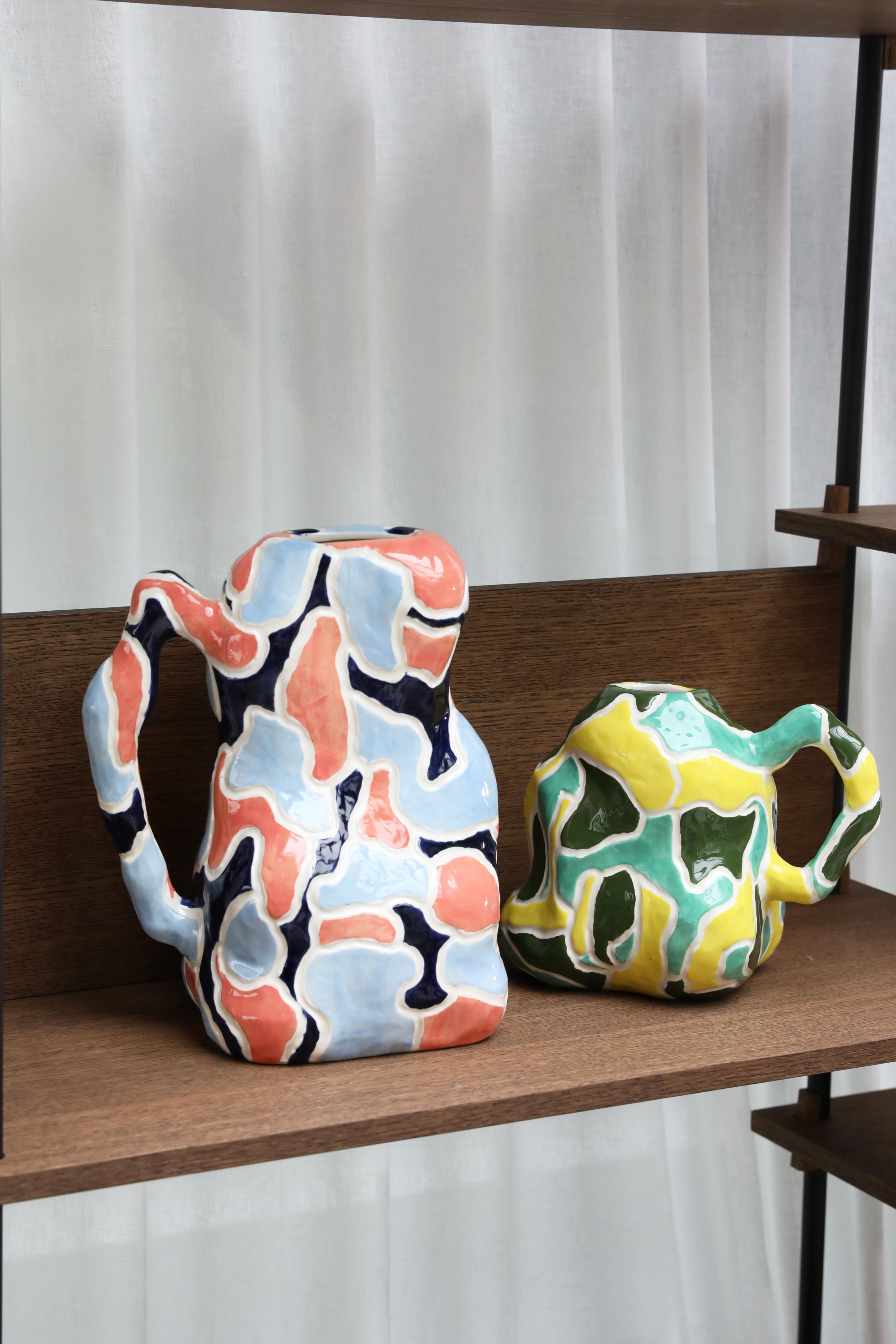 Vase JUG-A-VASE grün mit Gelb und Weiß