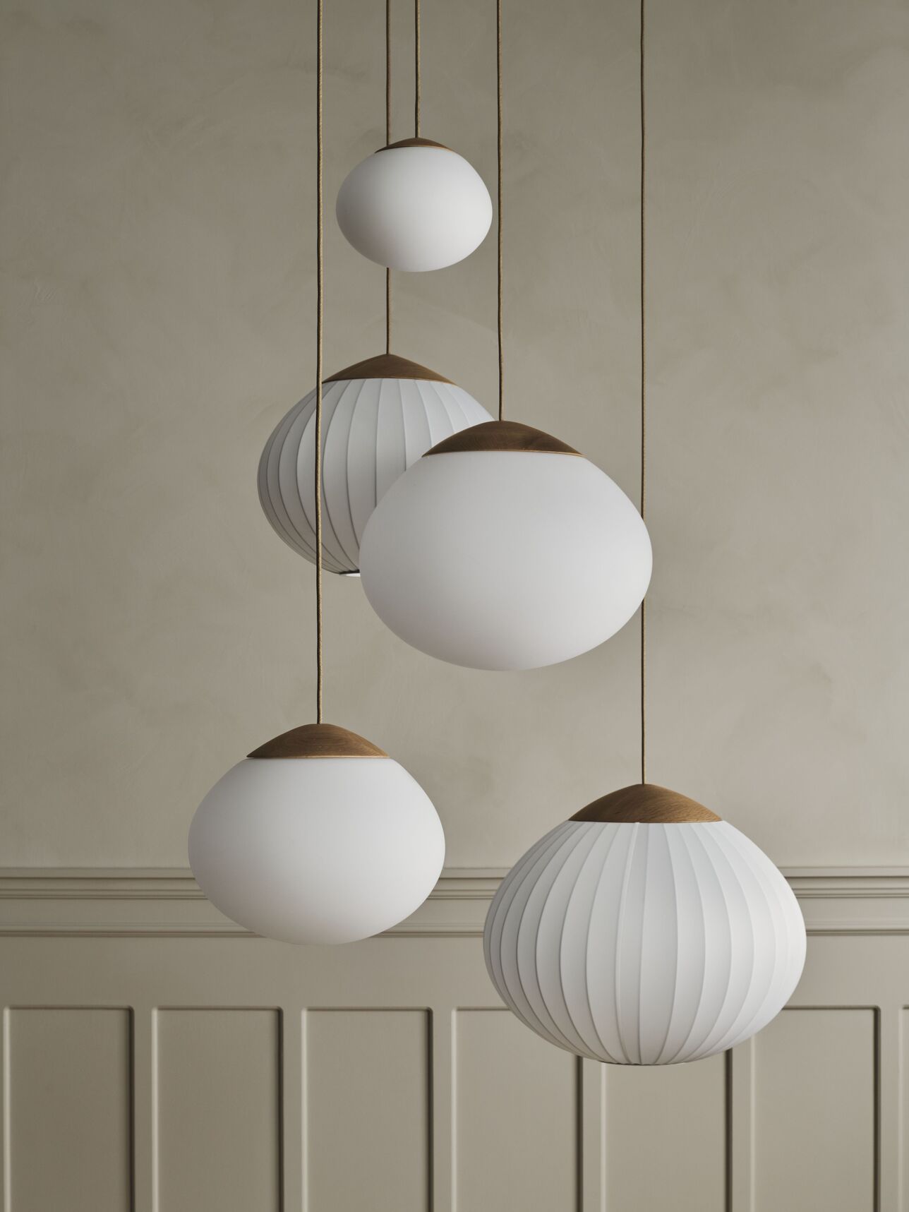 White Acorn hanging lamp