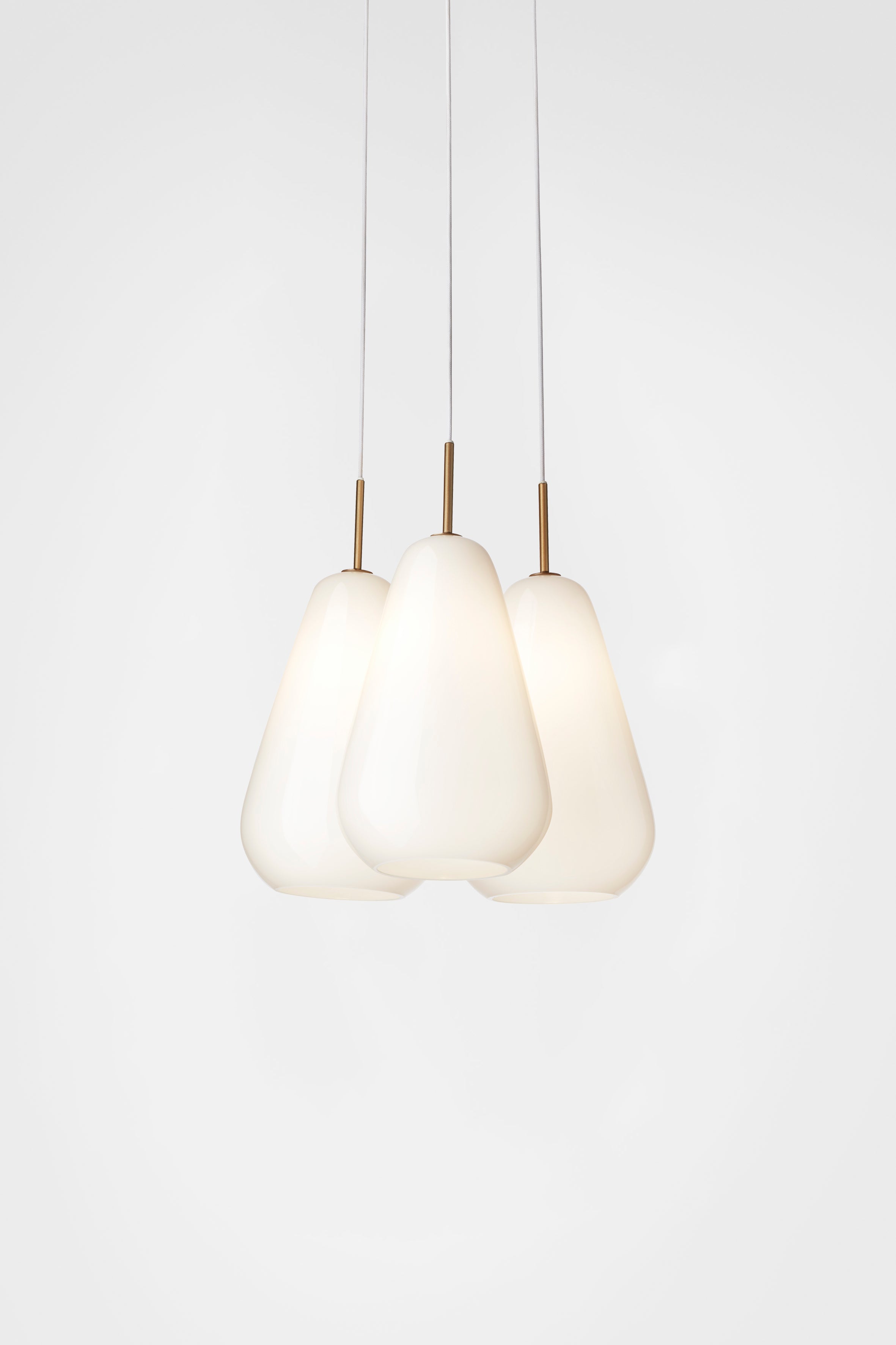 Pendelleuchte ANOLI 3 gold mit opalem Glas