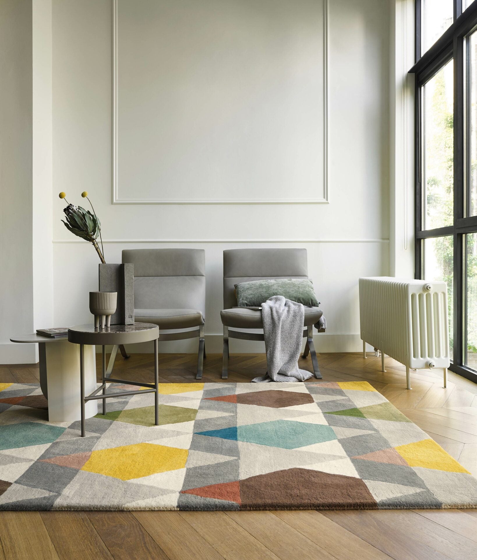 Estella vases rug geometric pattern