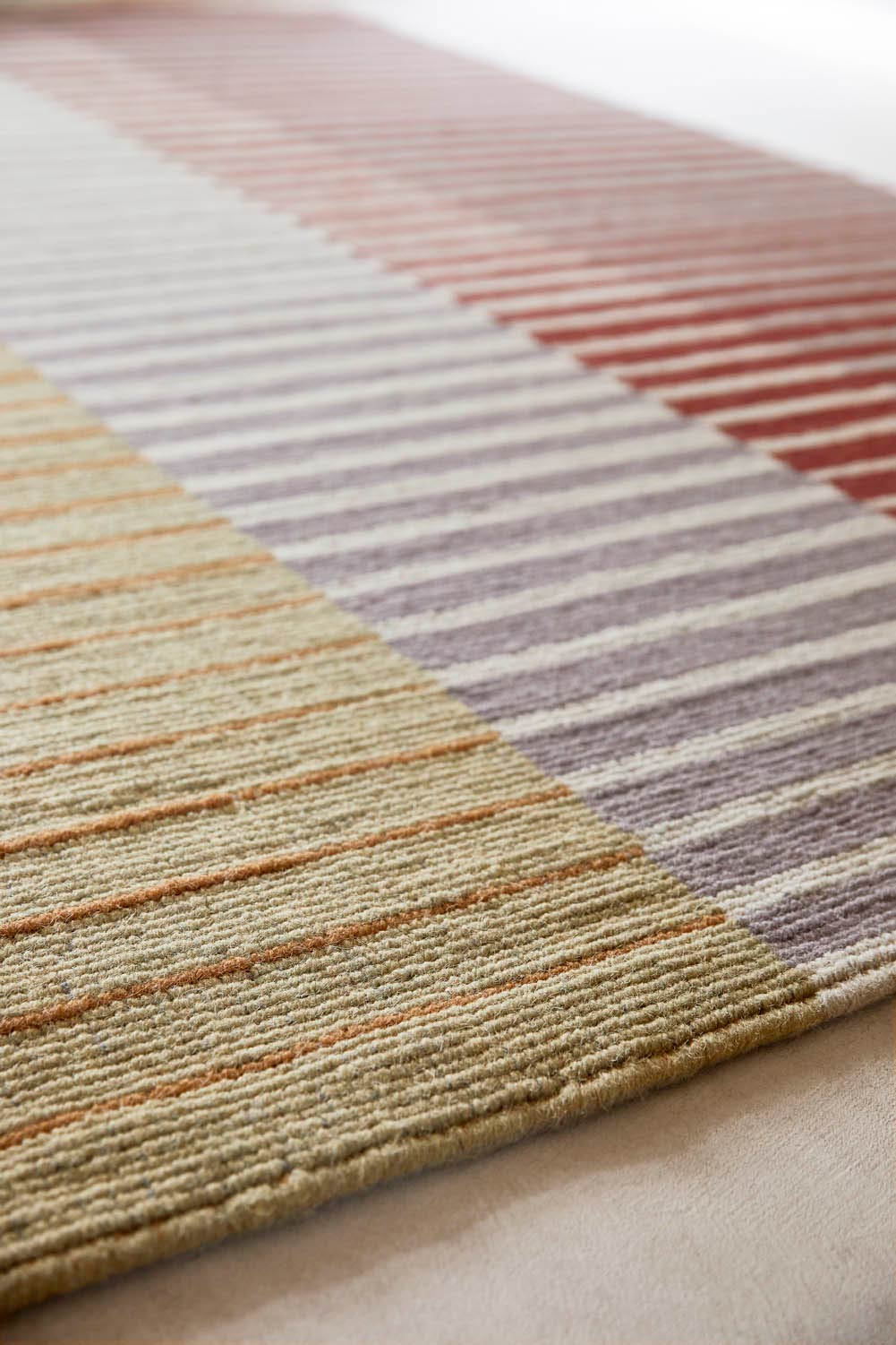 Artisan Focus red-yellow rug