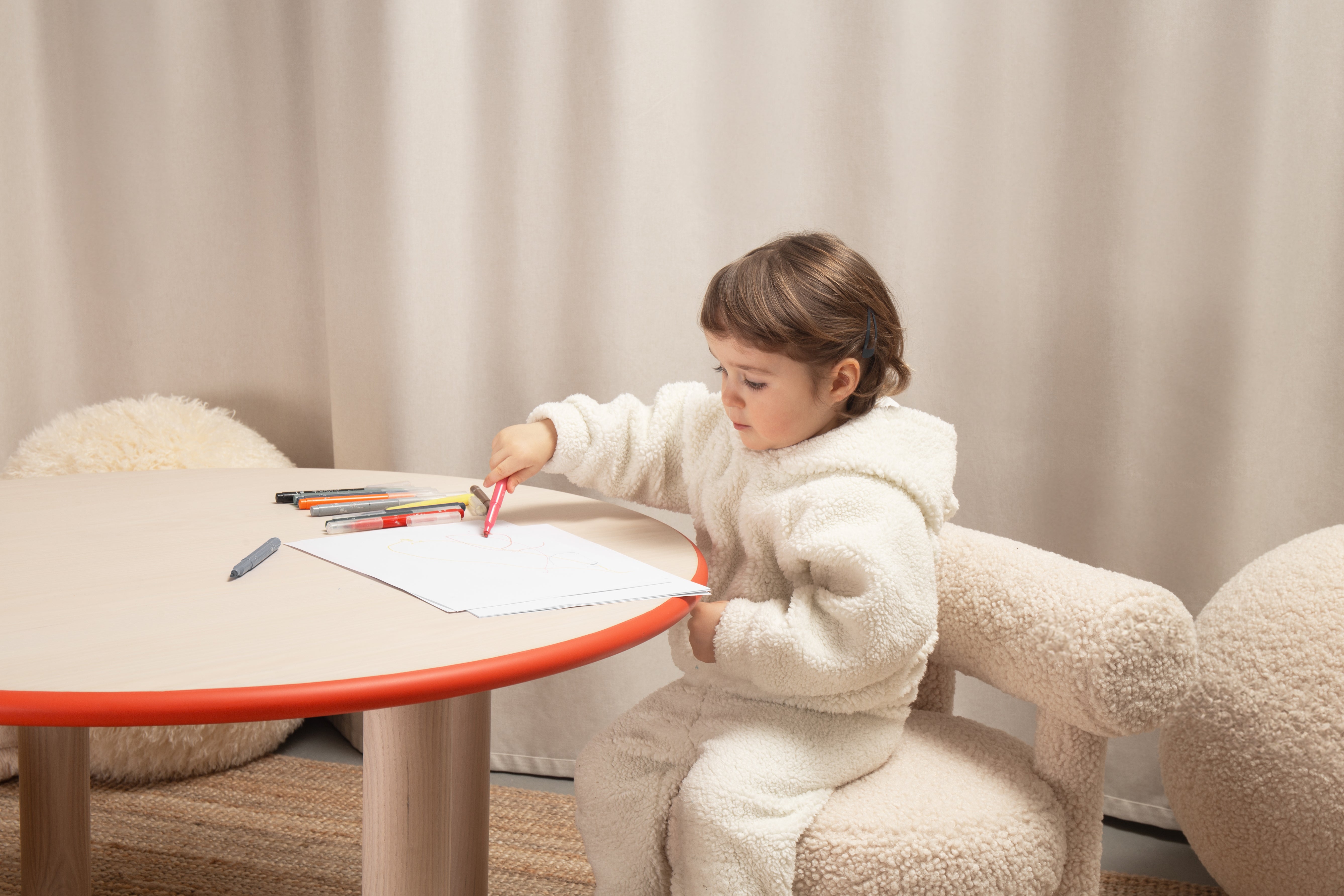 Runder Kindertisch BABY PAUL aus natürlichem Eschenholz