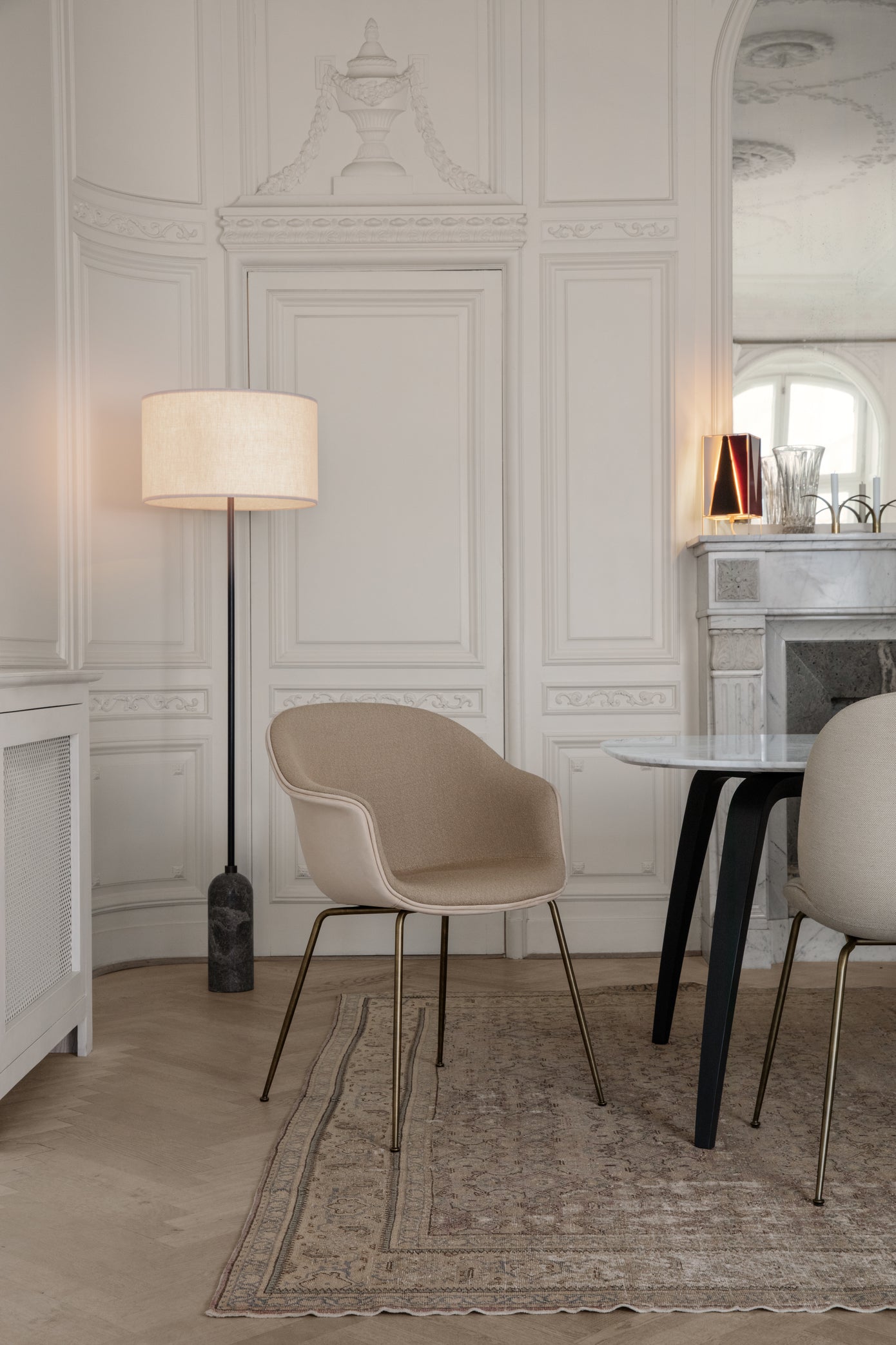 GRAVITY floor lamp white marble