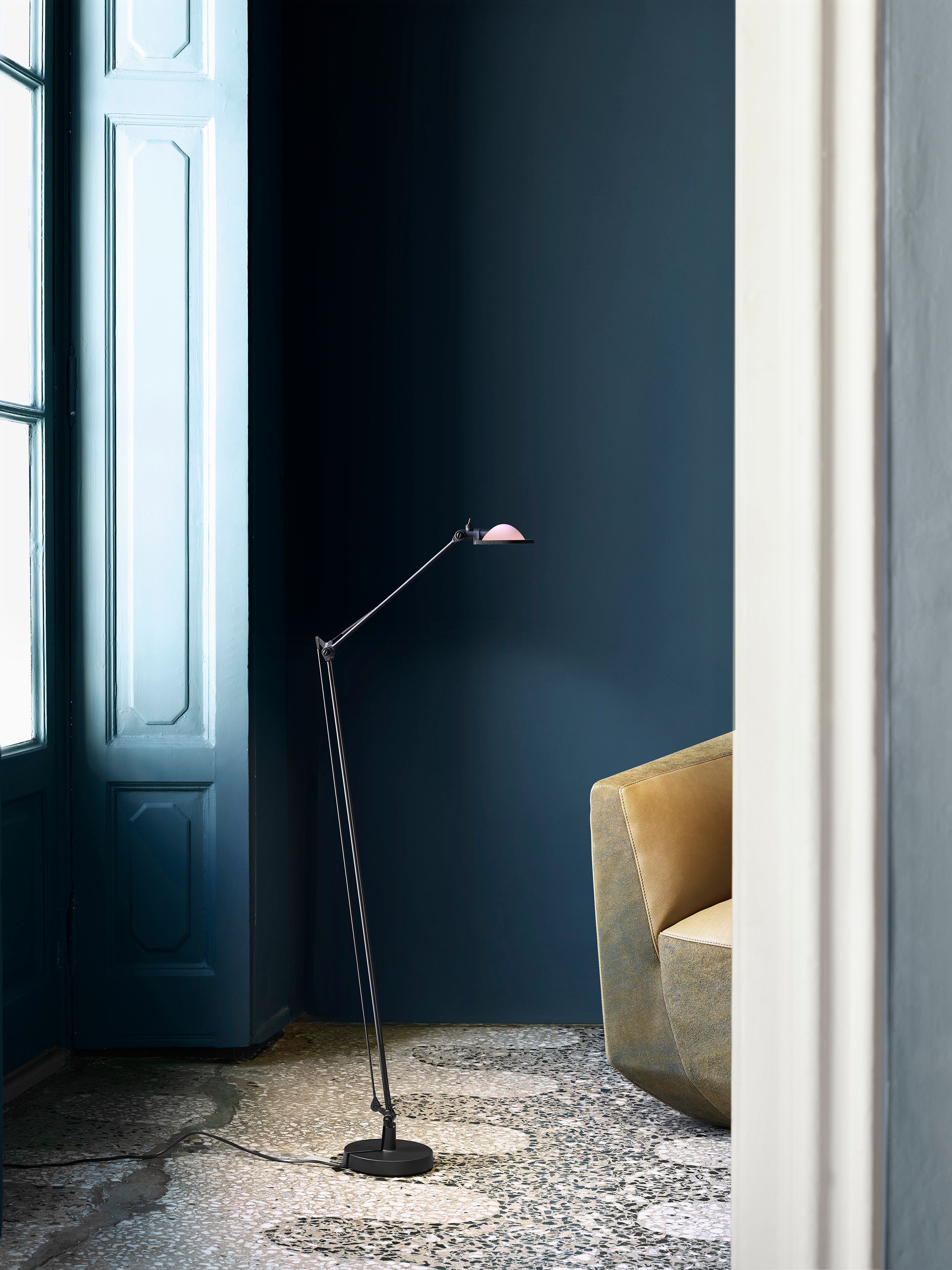 Berenice floor lamp with a black base