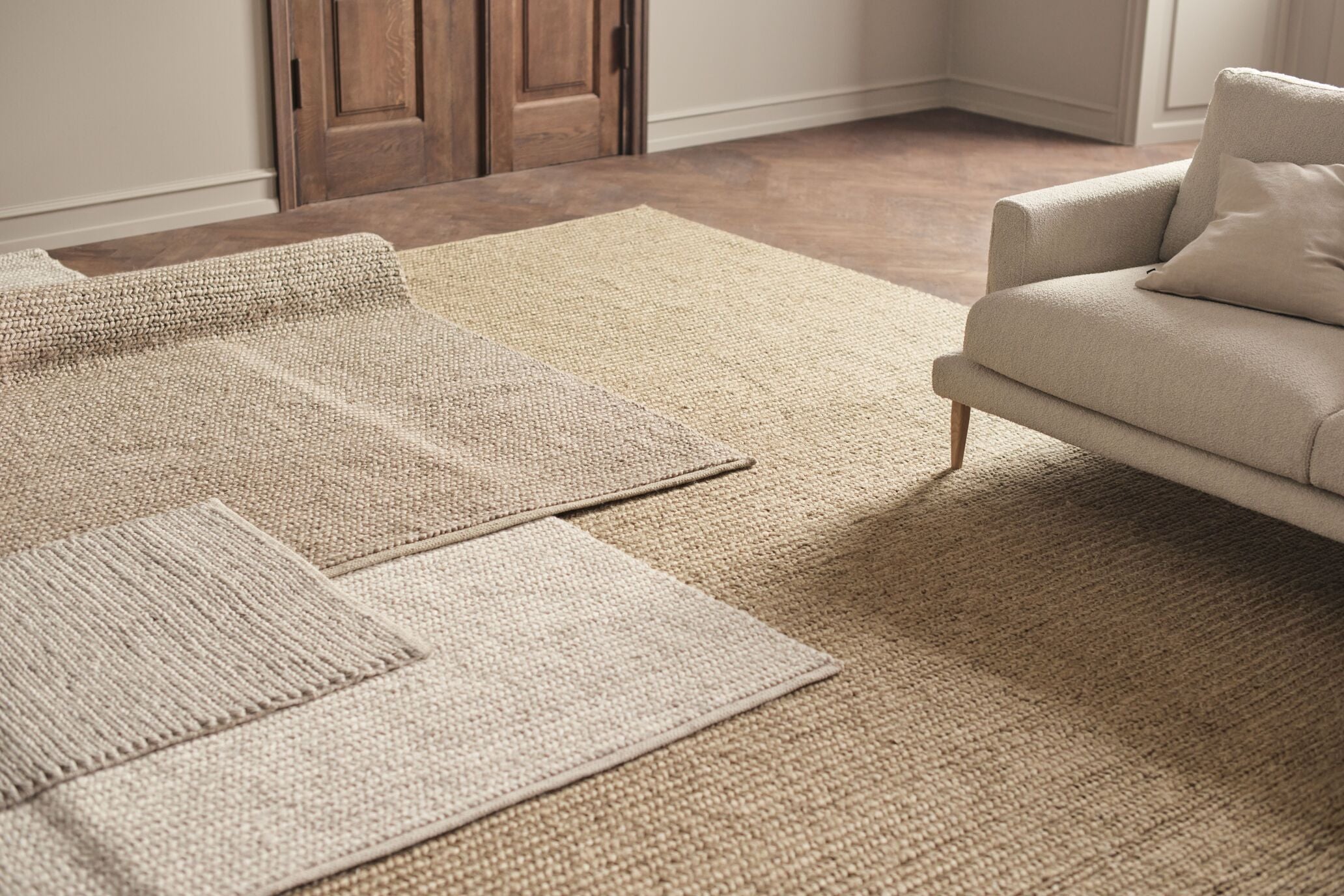 Braid rug light gray