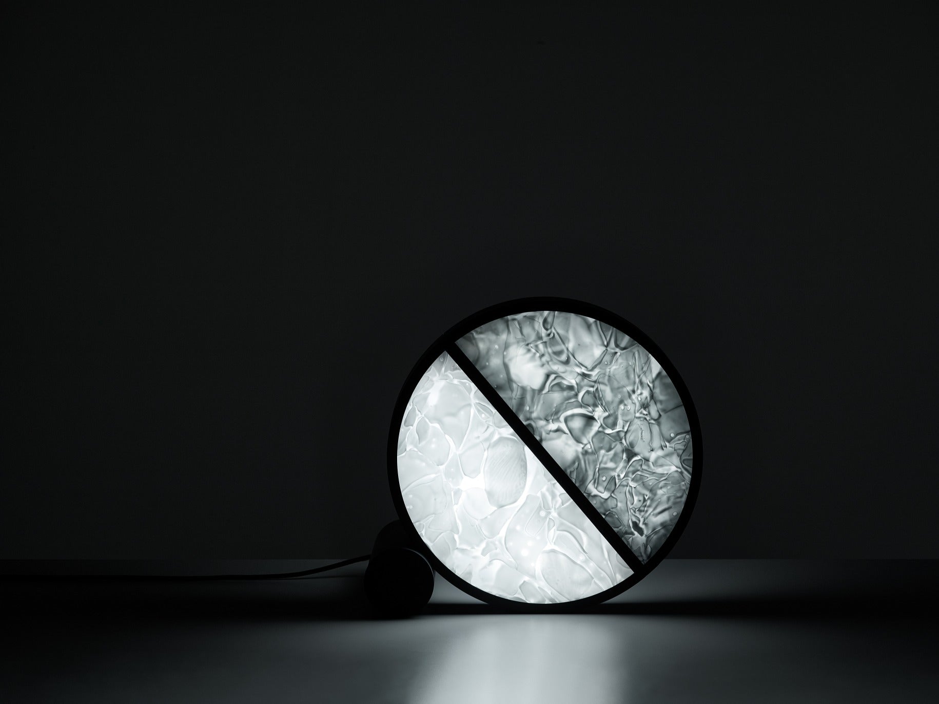 Geometric table lamp BokisGlass shiny glass