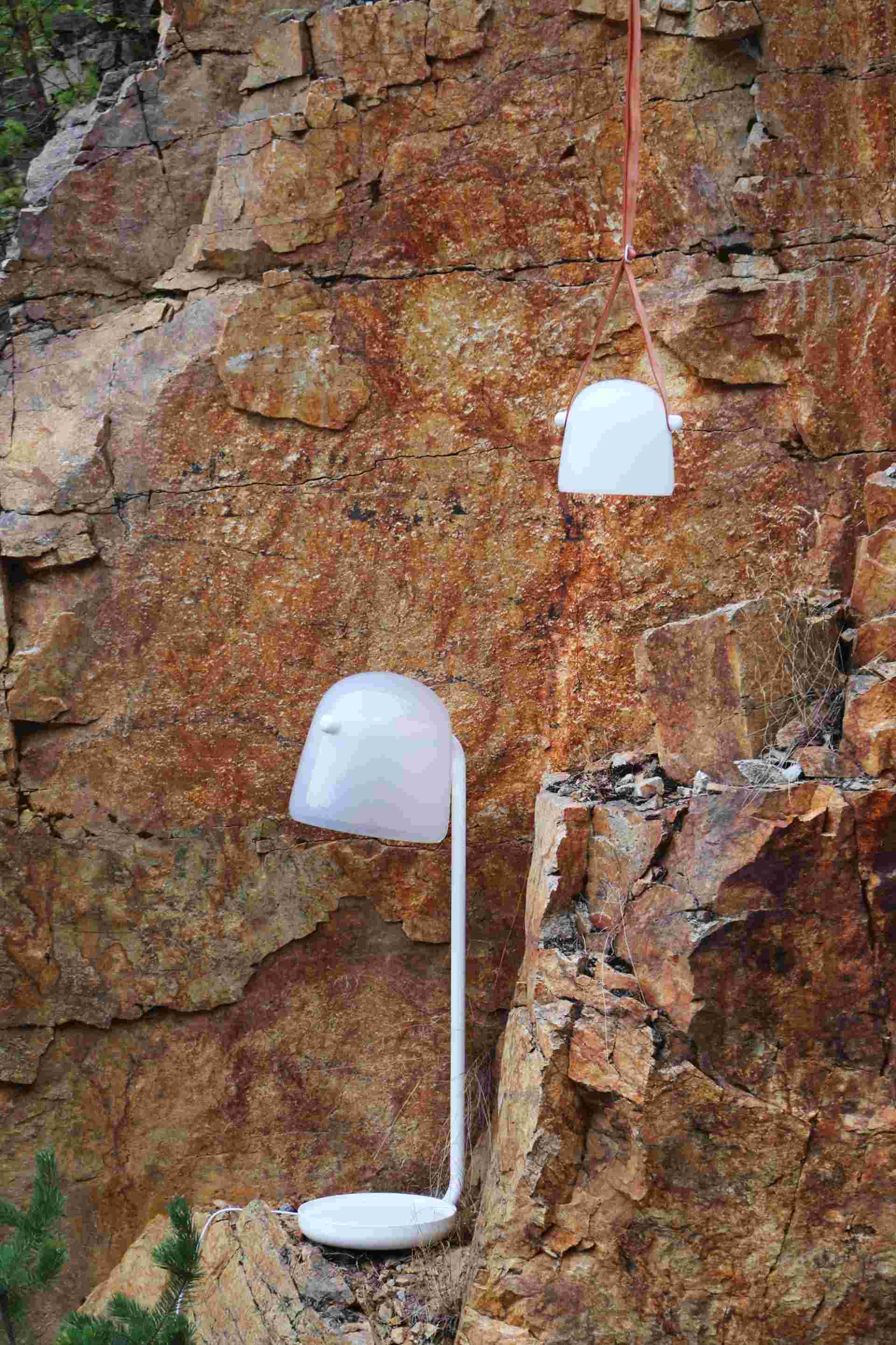 Stehlampe kann weiße Basis sein