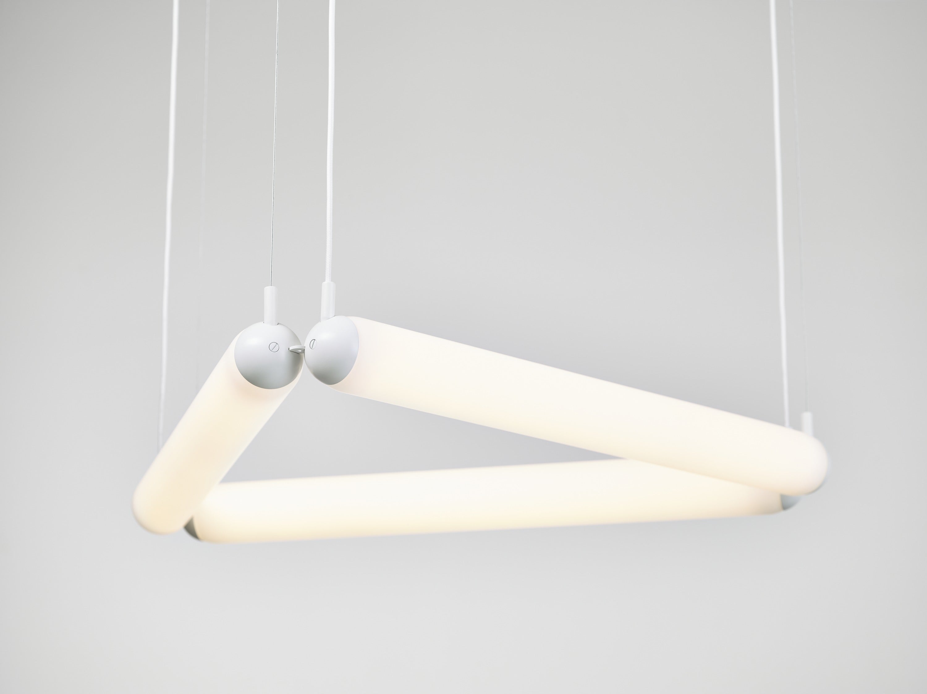 Puro Contour Hanging Lamp - Dreieck mattes Glas