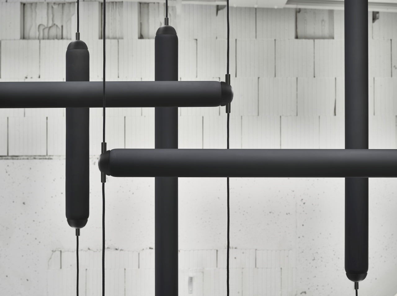 Puro Single Hanging Lamp - Horizontales mattes Glas
