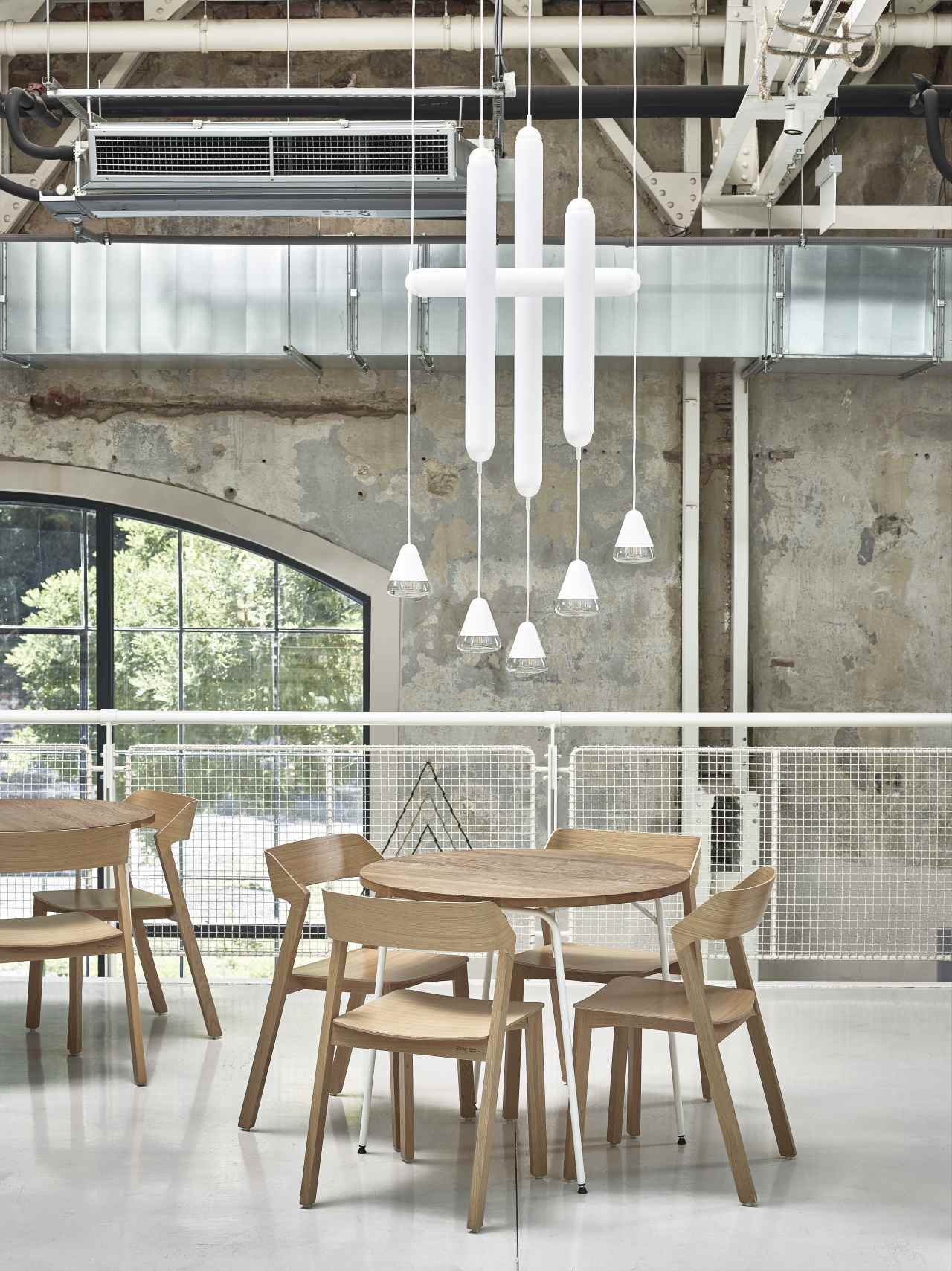 Puro Single hanging lamp - vertical matt glass