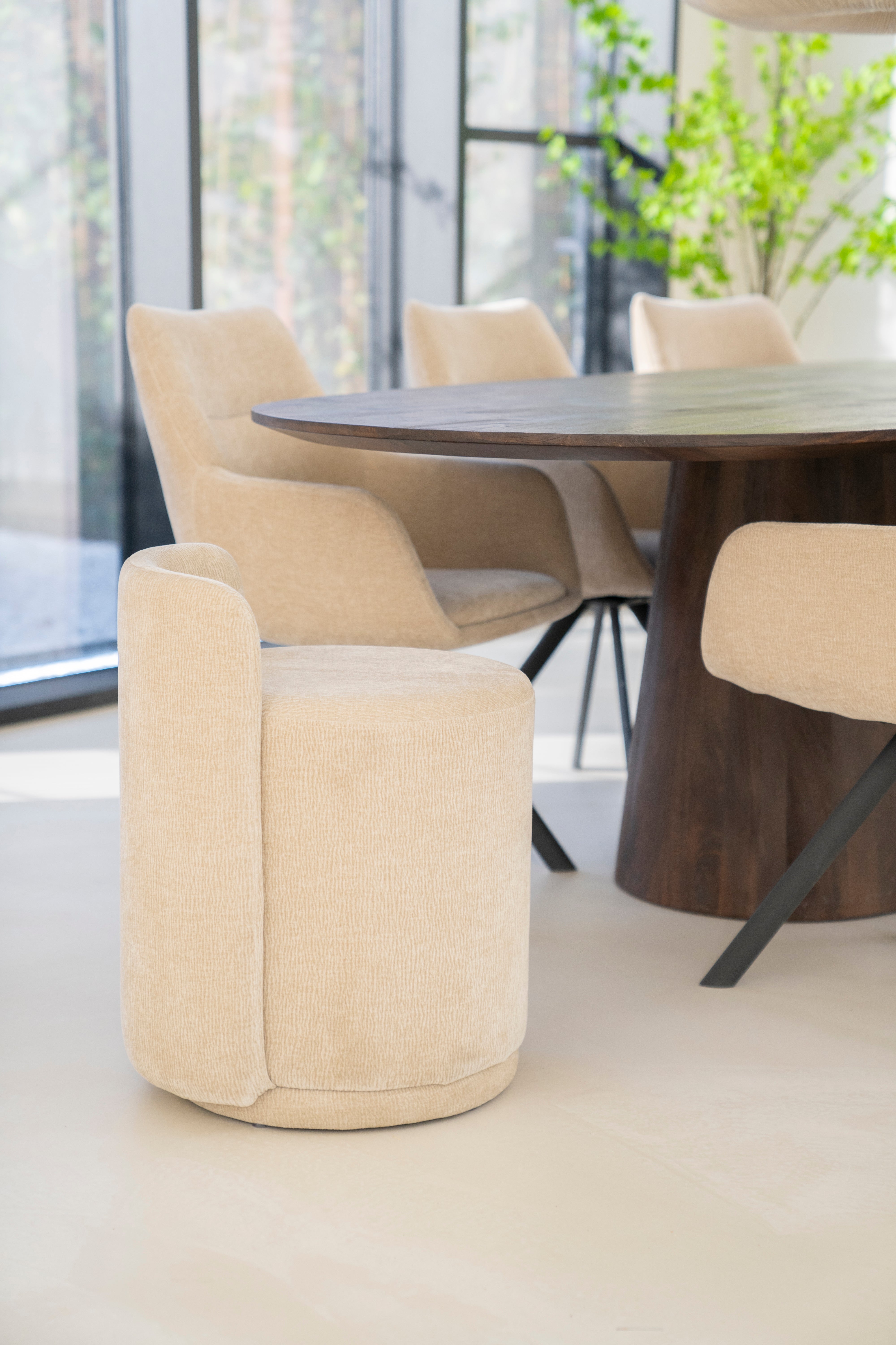 Hocker MARQUE cremefarben
