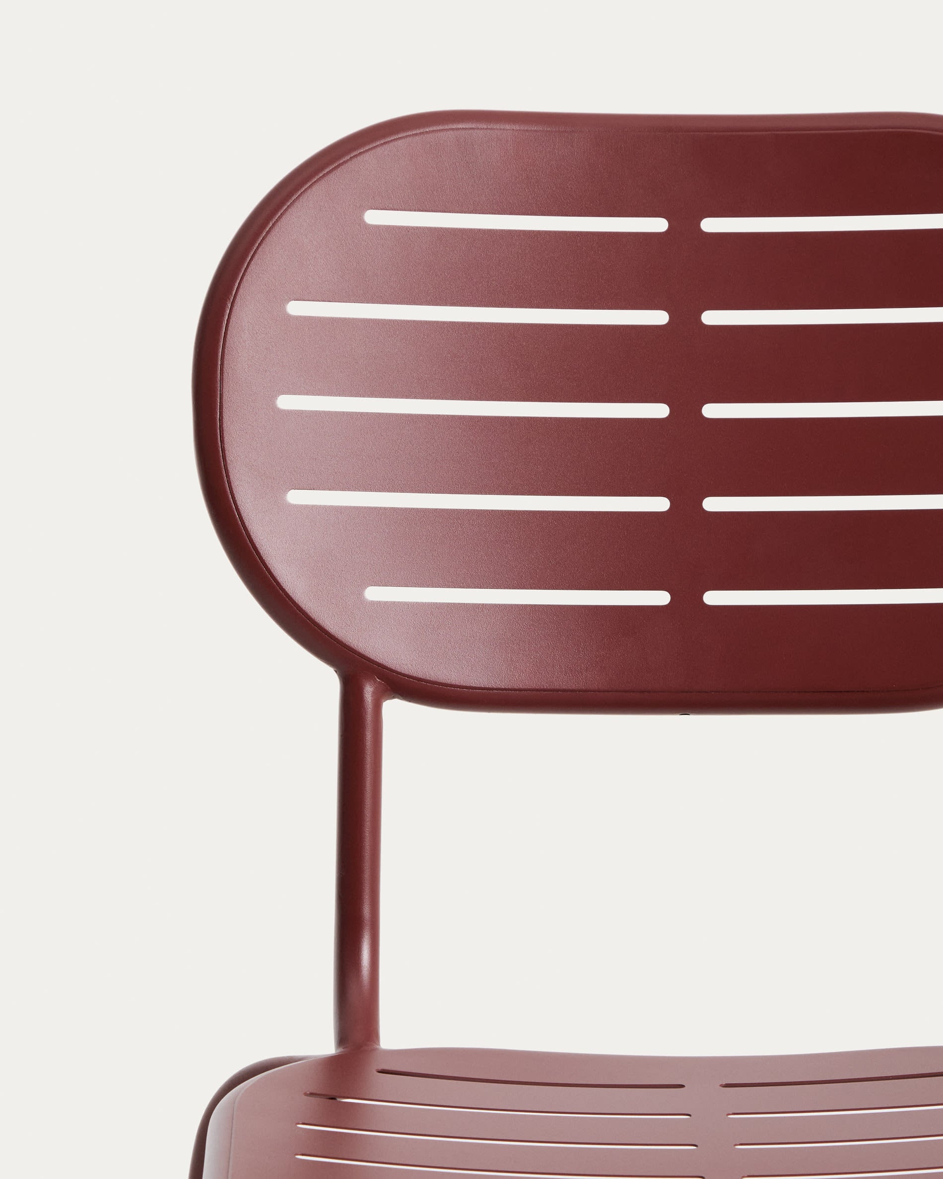 BRAI Burgundy Garden Chair