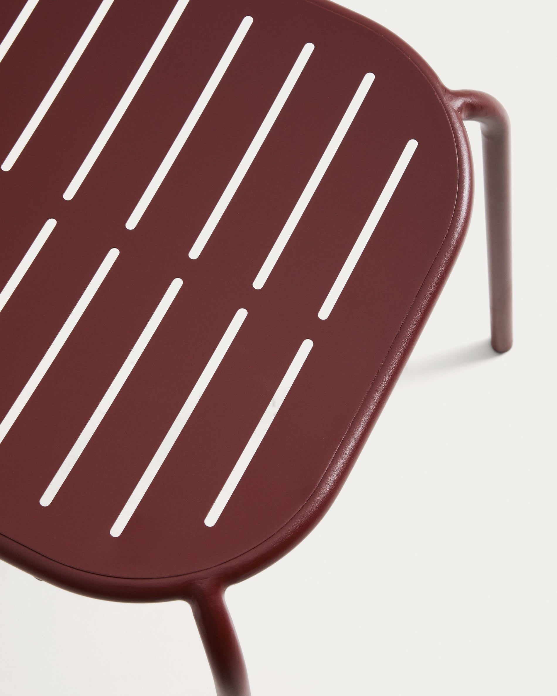 BRAI Burgundy Garden Chair