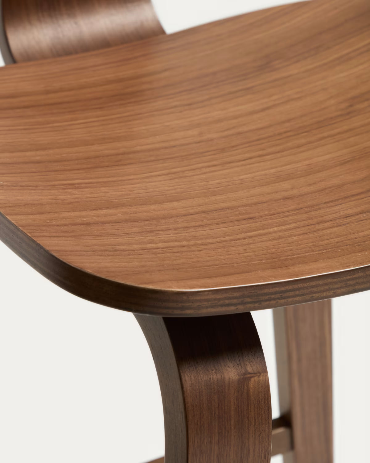 Barhocker GENA Nussfurnier