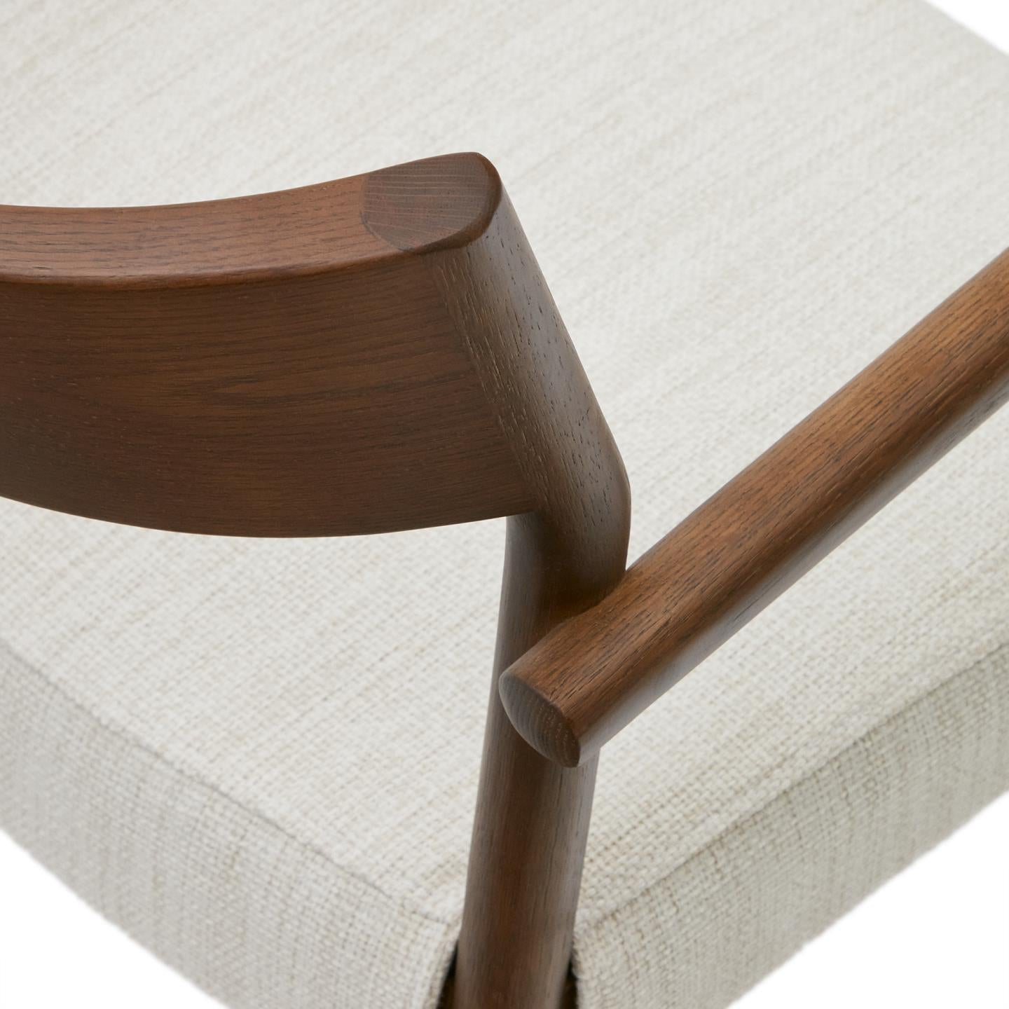 FALCONERA Stuhl beige Chenille mit dunklem Eichengestell