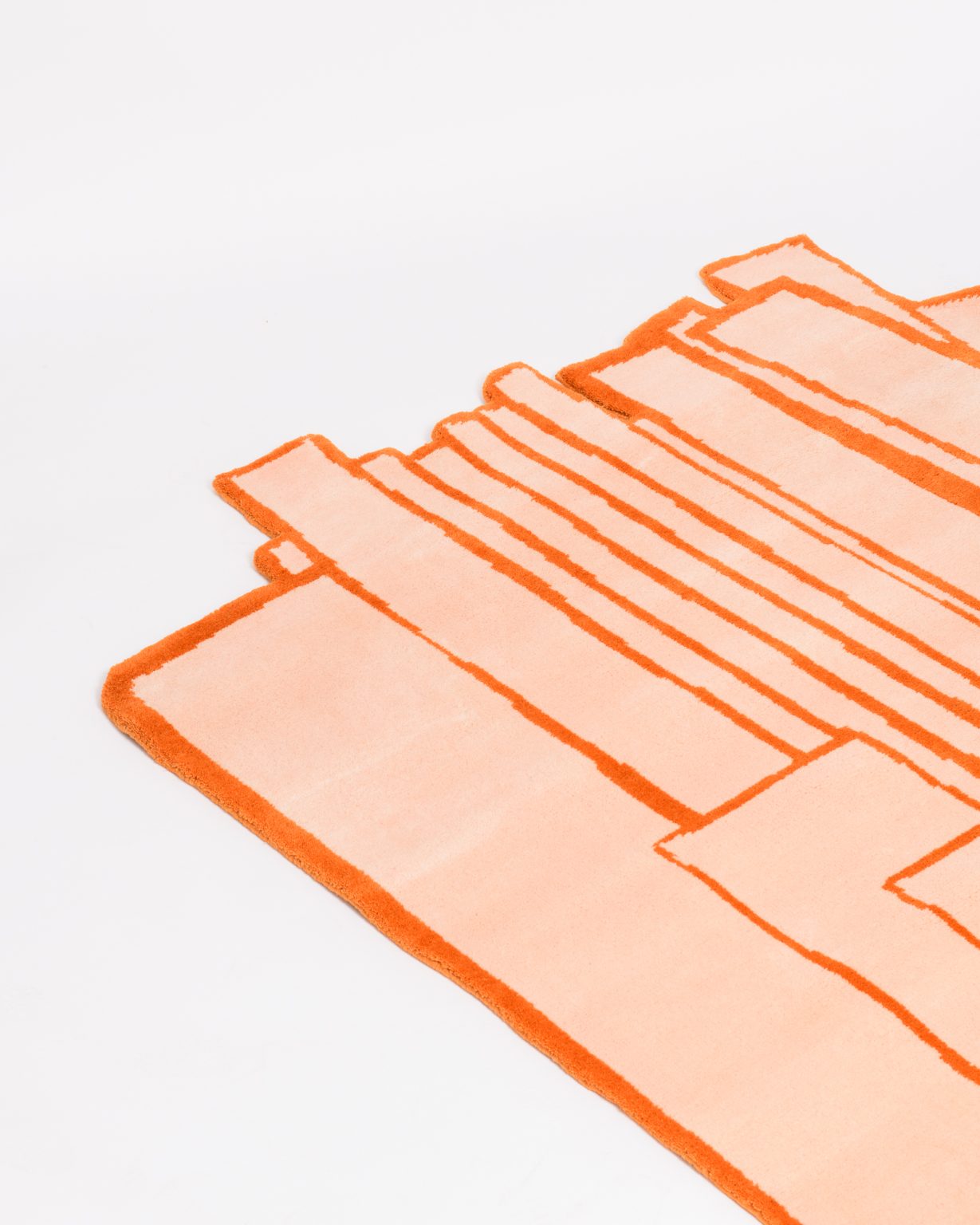 Dywan dekoracyjny asymetryczny CONTOUR pomarańczowy