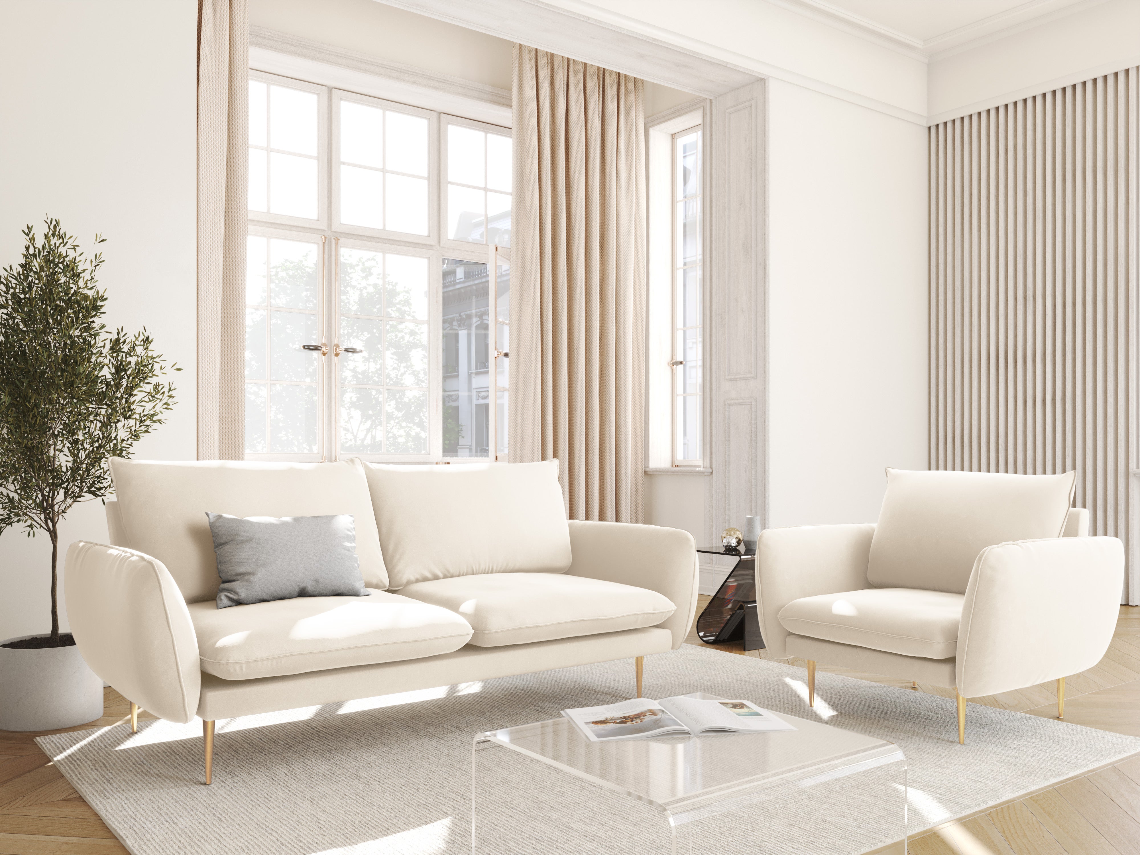 Samt Sessel VIENNA beige mit goldenem Fuß