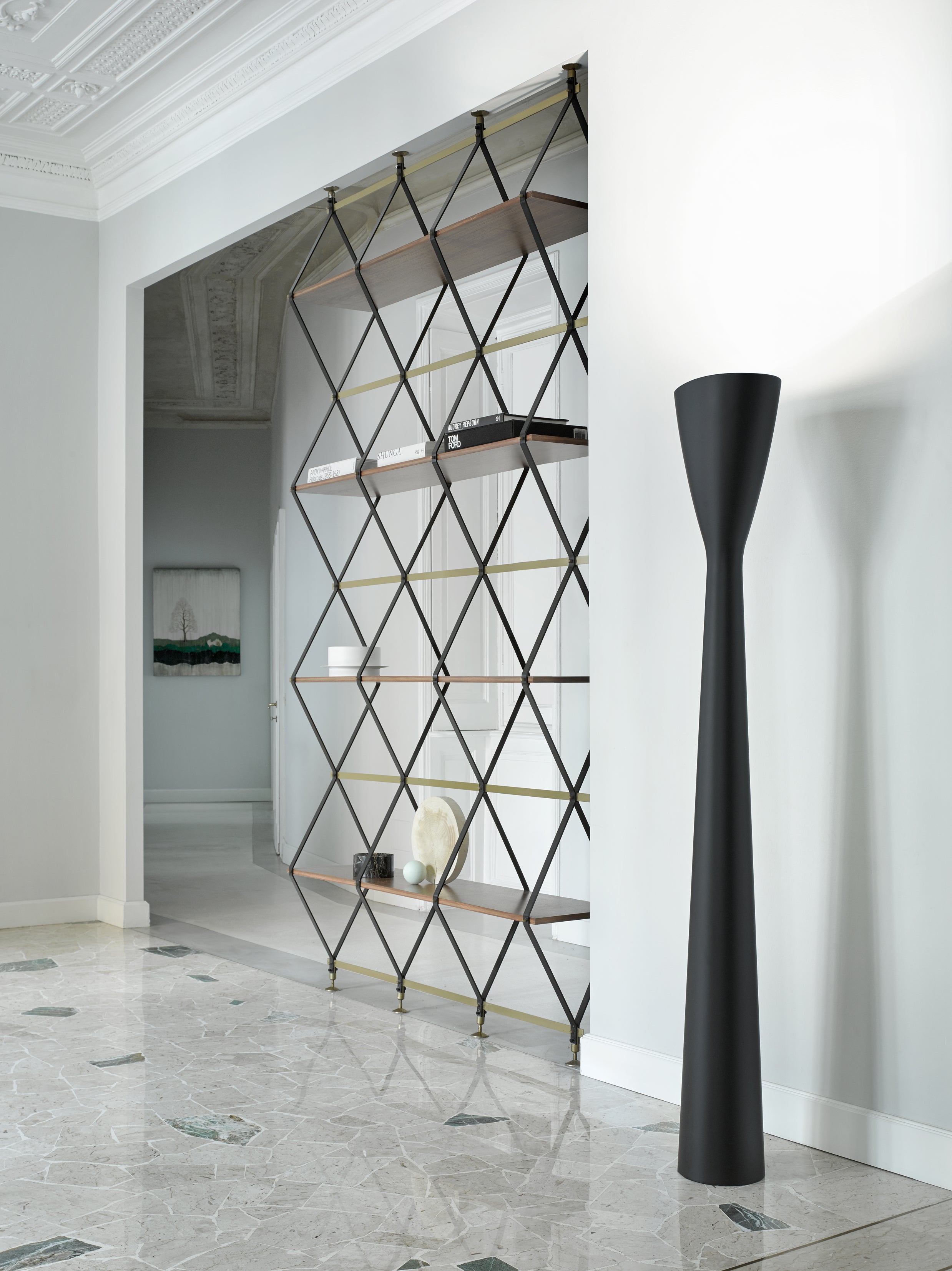 Carrara black floor lamp