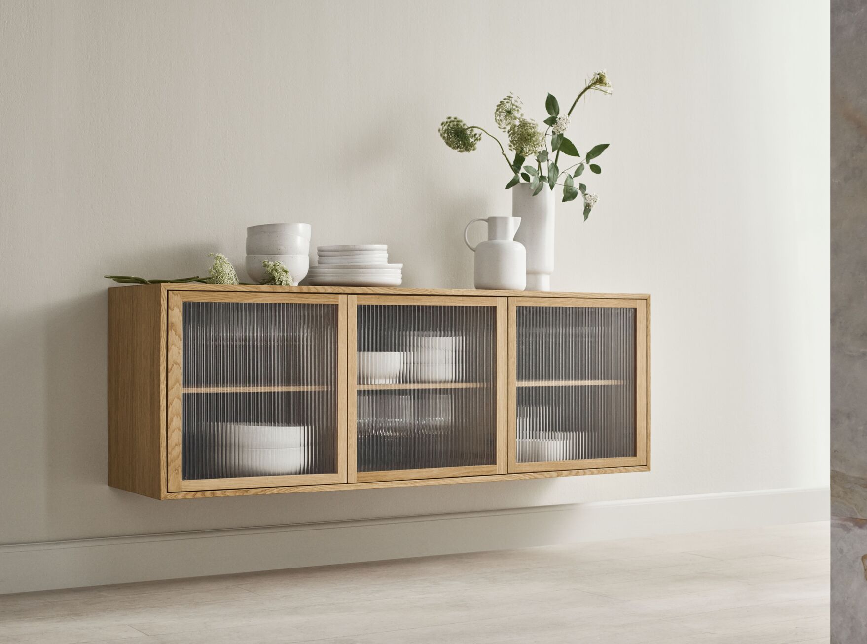 Case cabinet - single oak veneer module