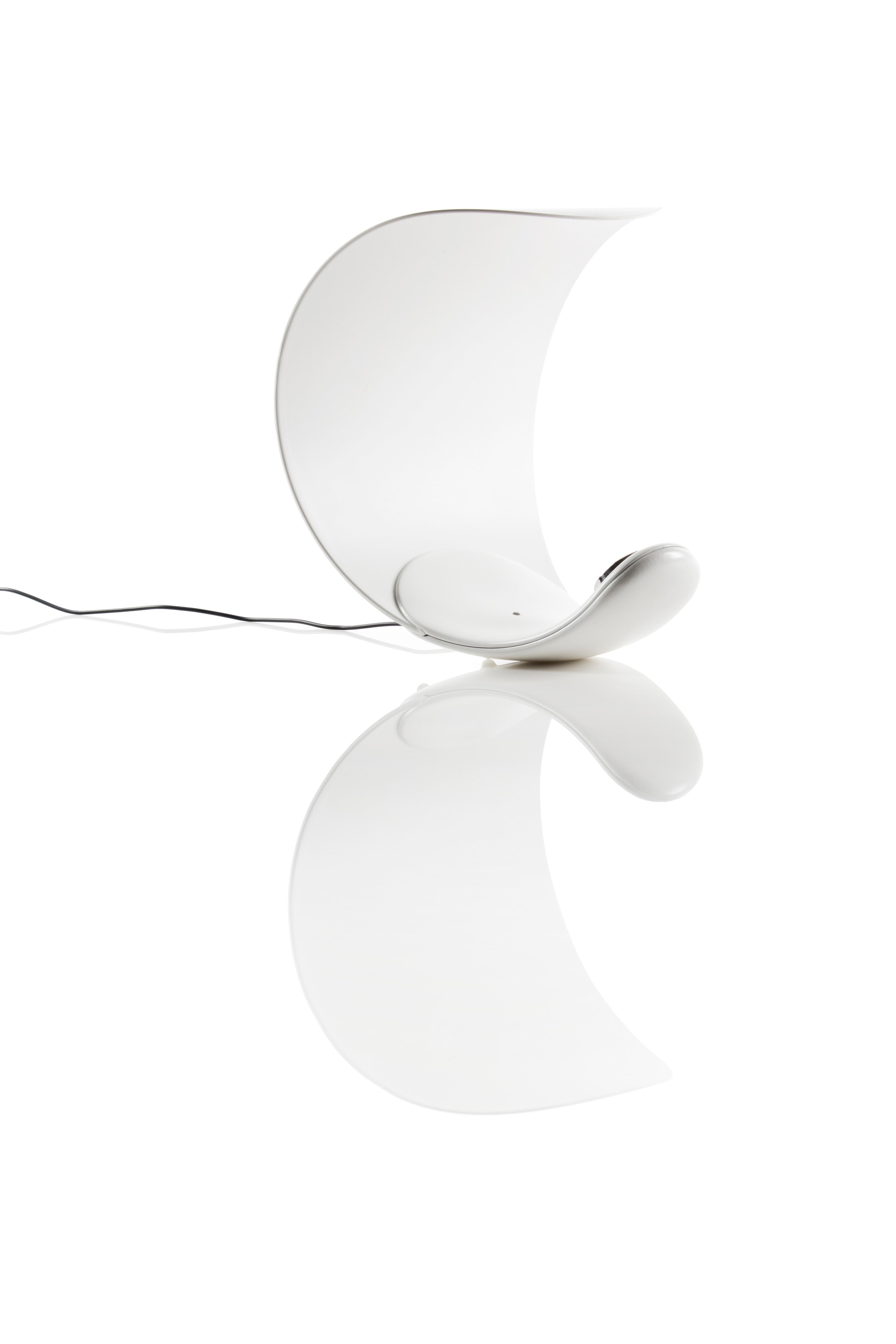 White curl table lamp