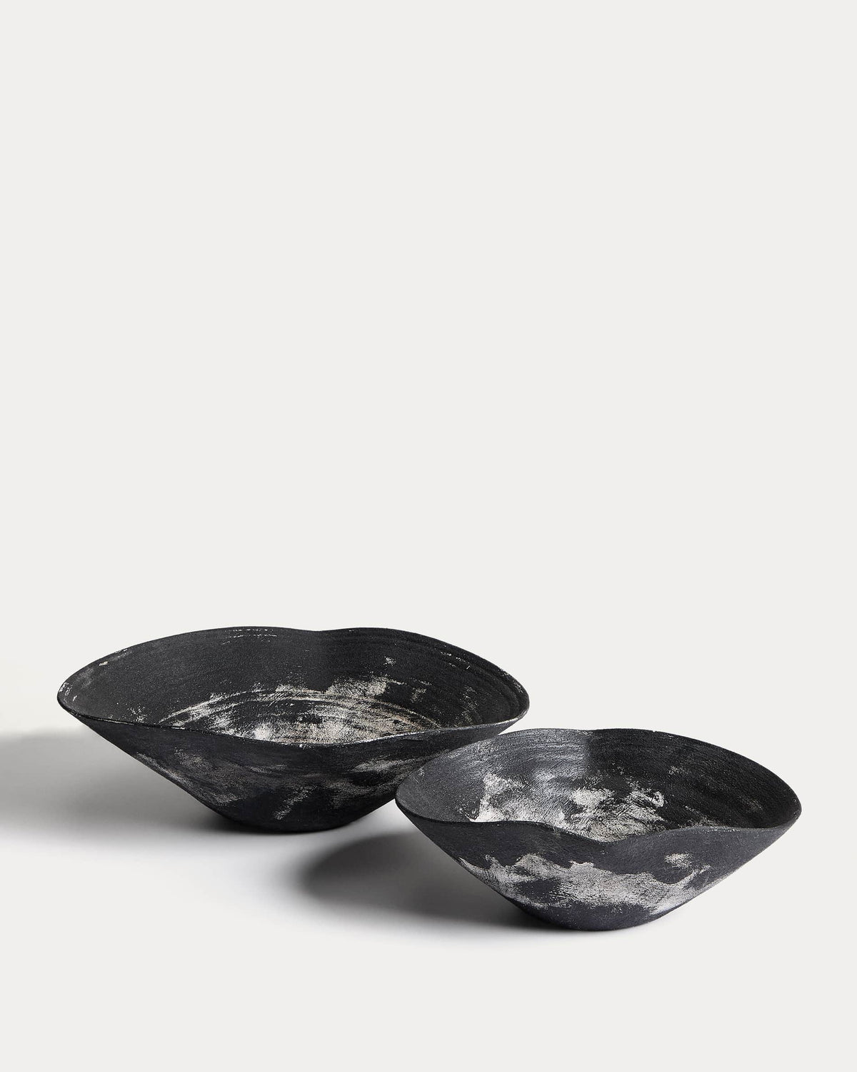 Dekoracja stołu TALUA czarna ceramika – ujęcie 5