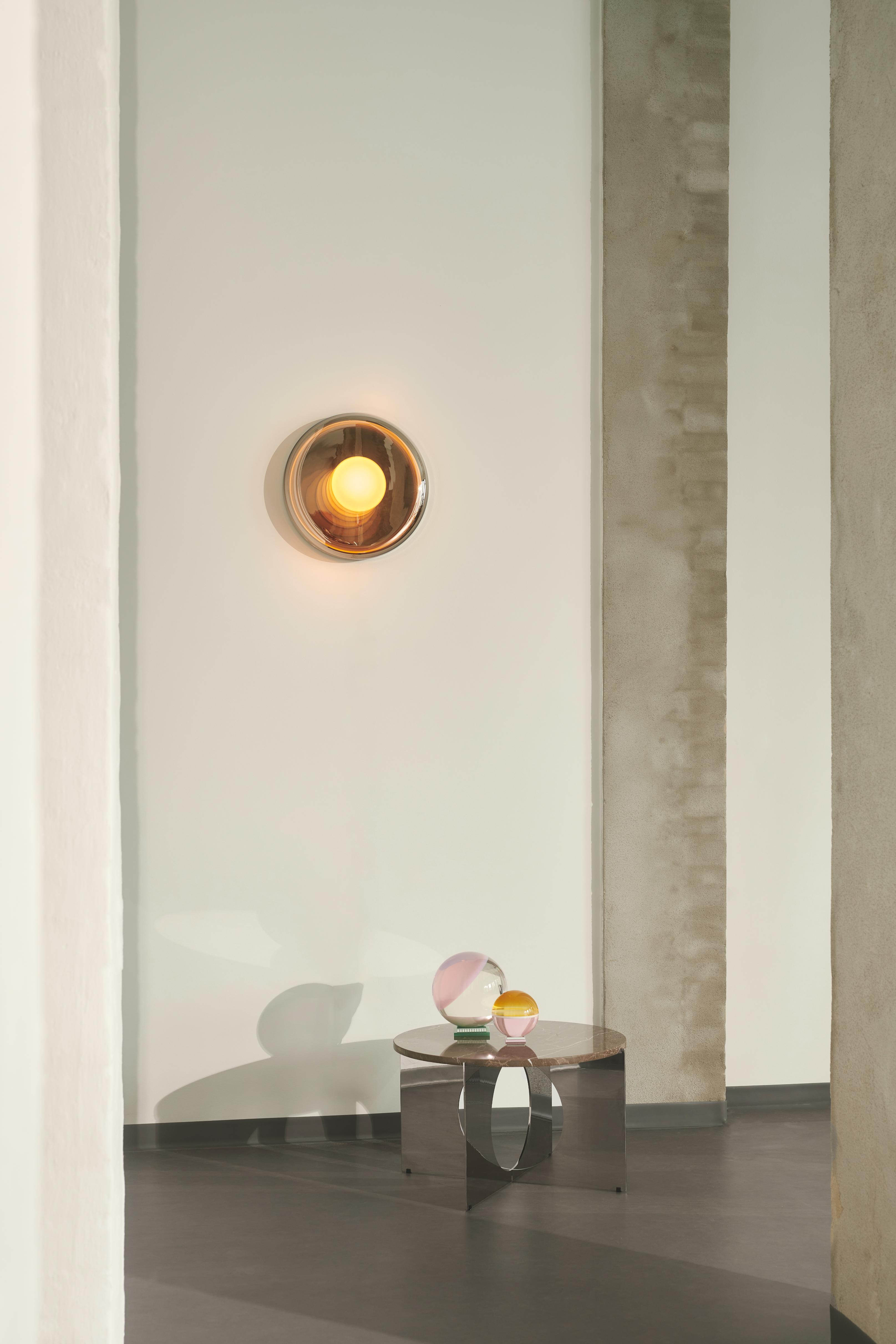 ENDLESS wall lamp coated glass