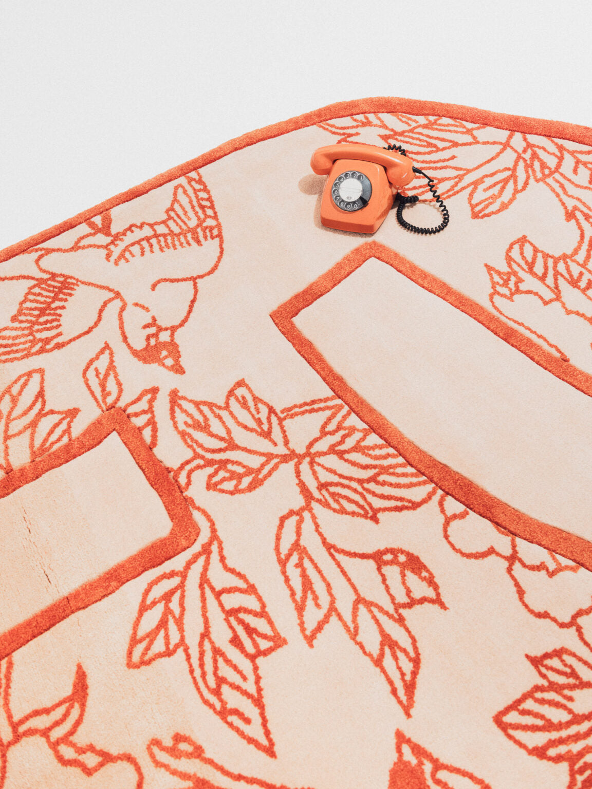 Asymmetrischer dekorativer Teppich STARLINE in Rosa mit Senfgelb