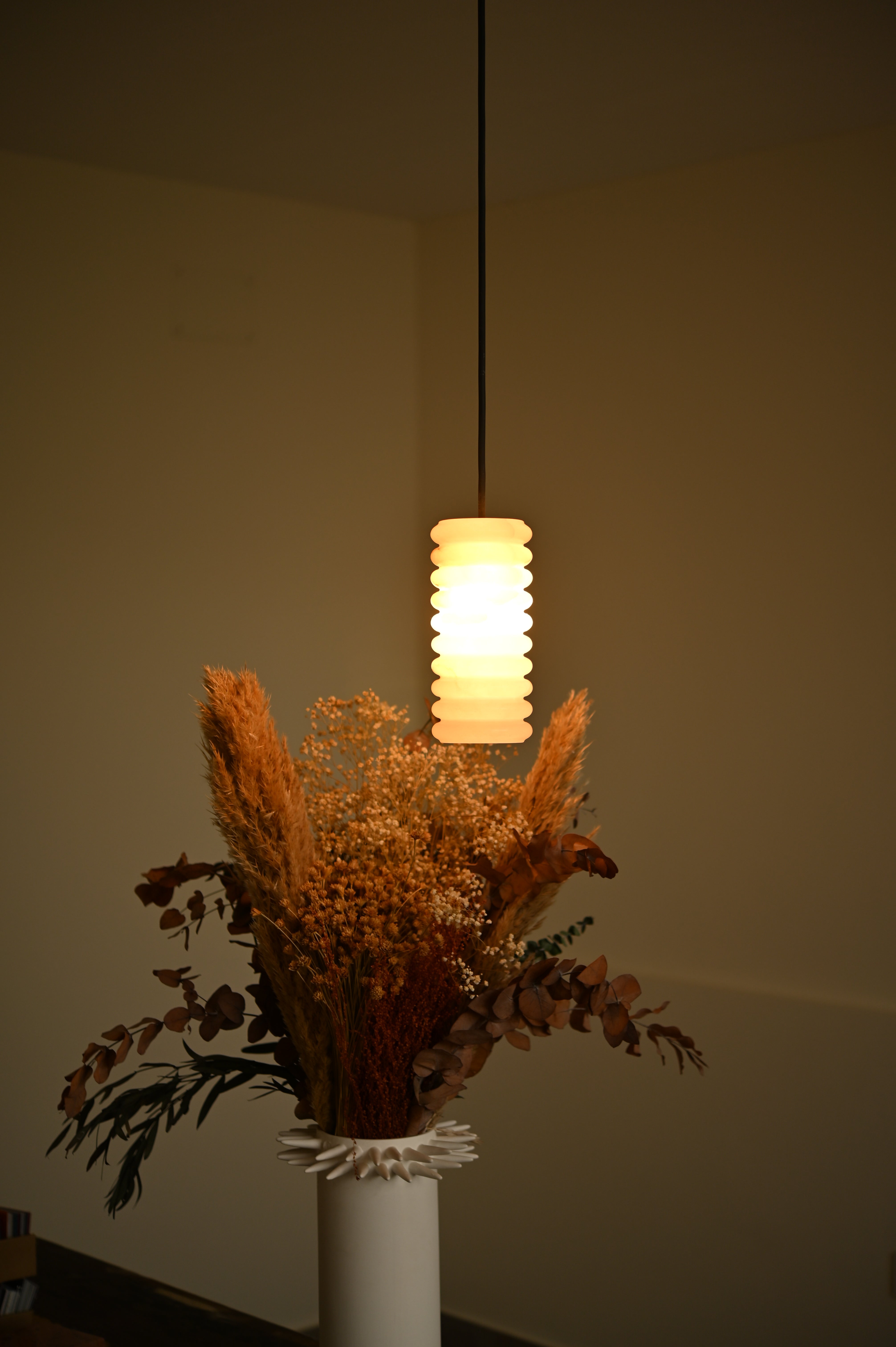 Pendelleuchte MANIKO FLUTA weißer Alabaster