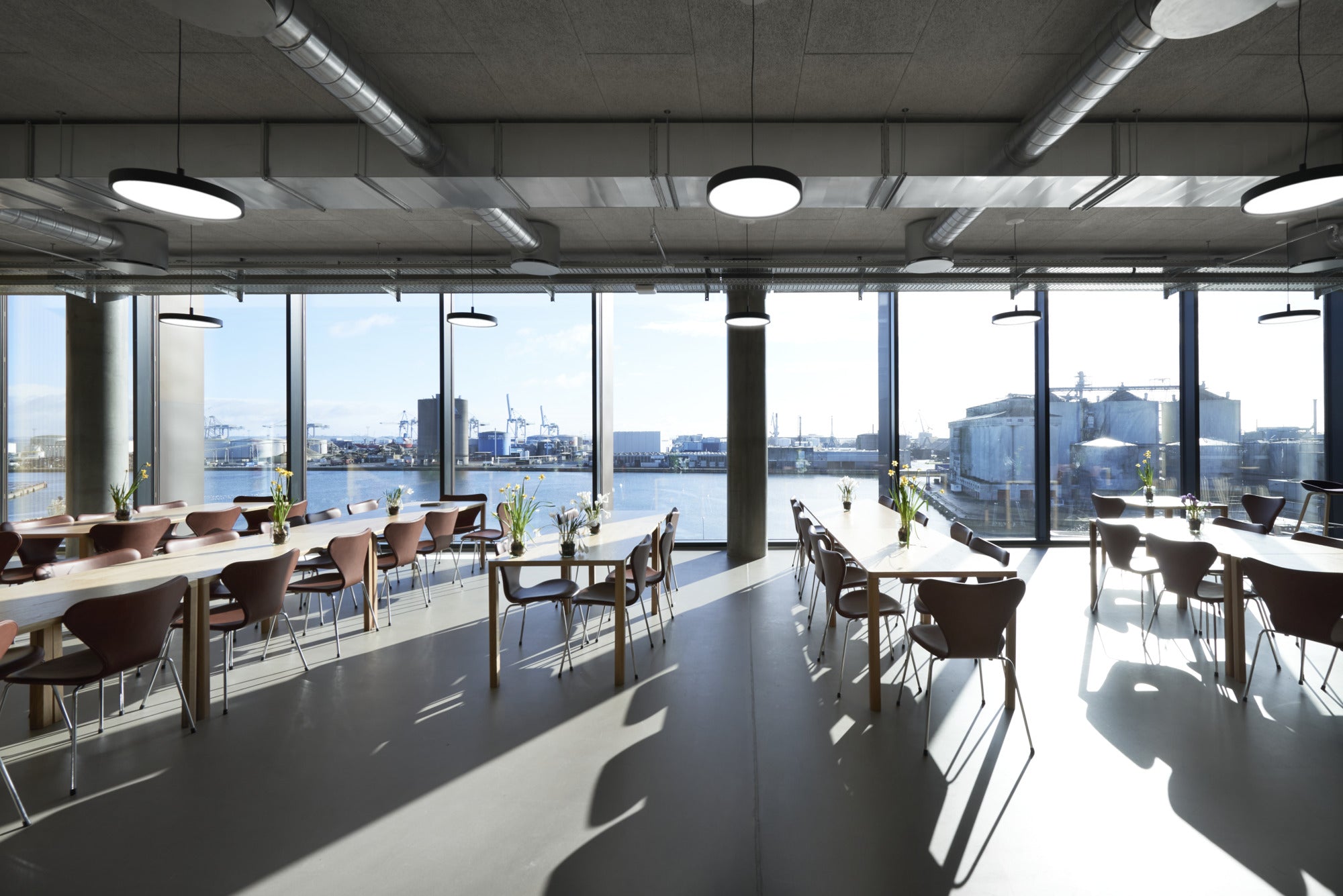 LP SLIM ROUND black pendant lamp